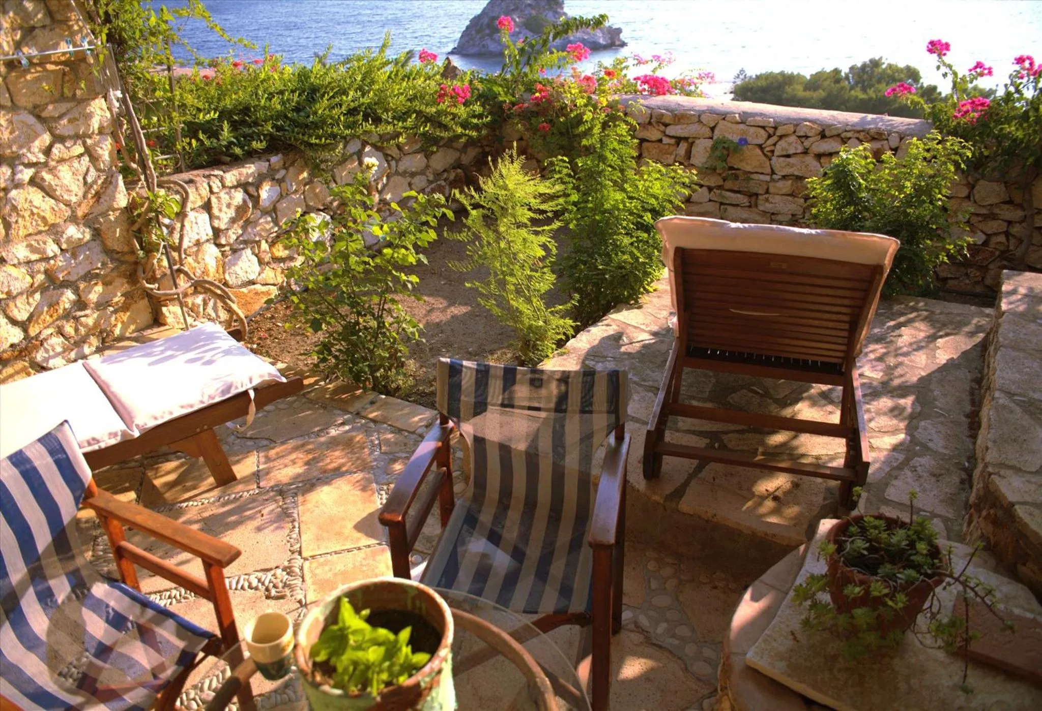 Garden in Eirini Luxury Hotel Villas