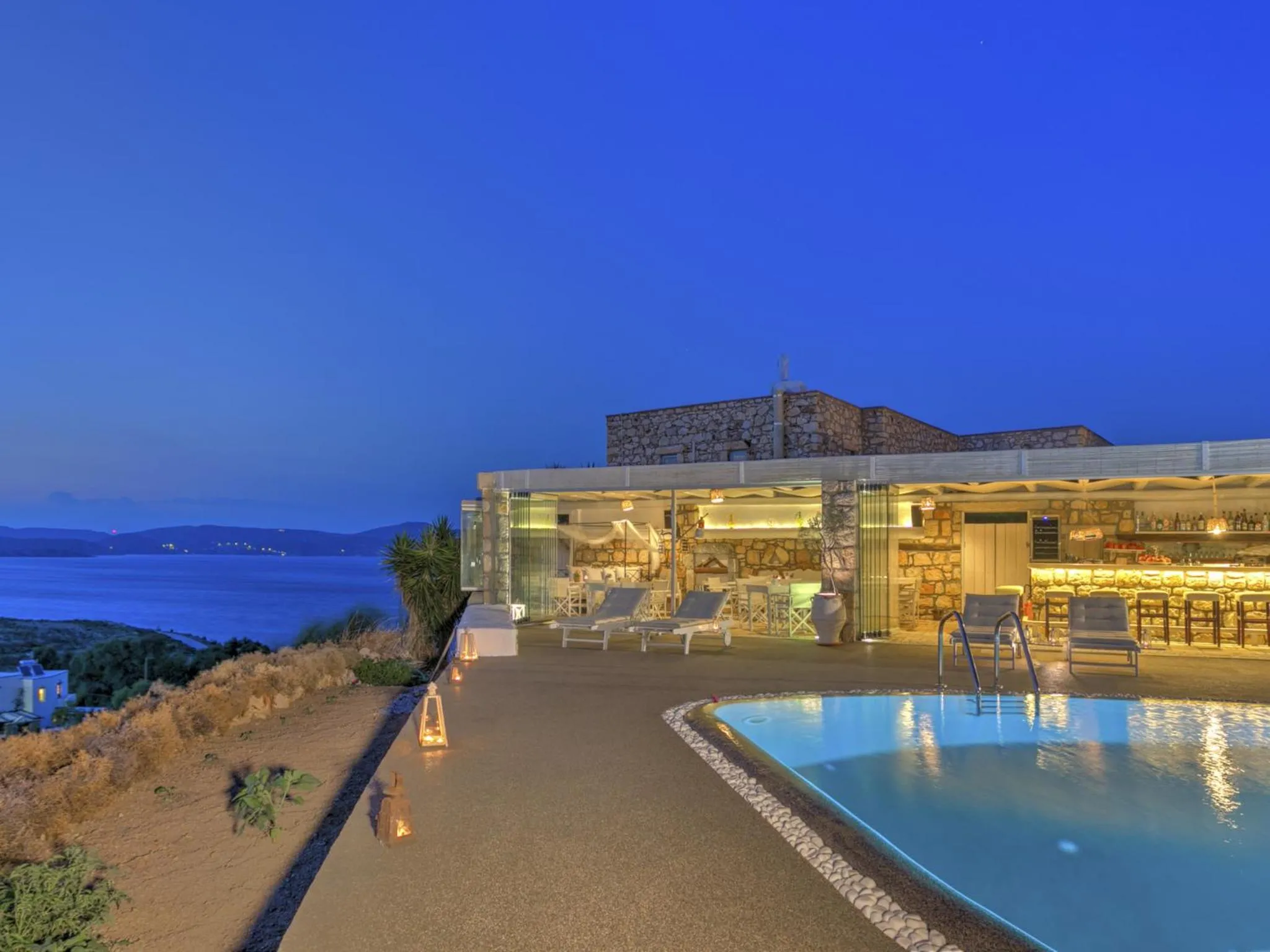 Lounge or bar in Eirini Luxury Hotel Villas