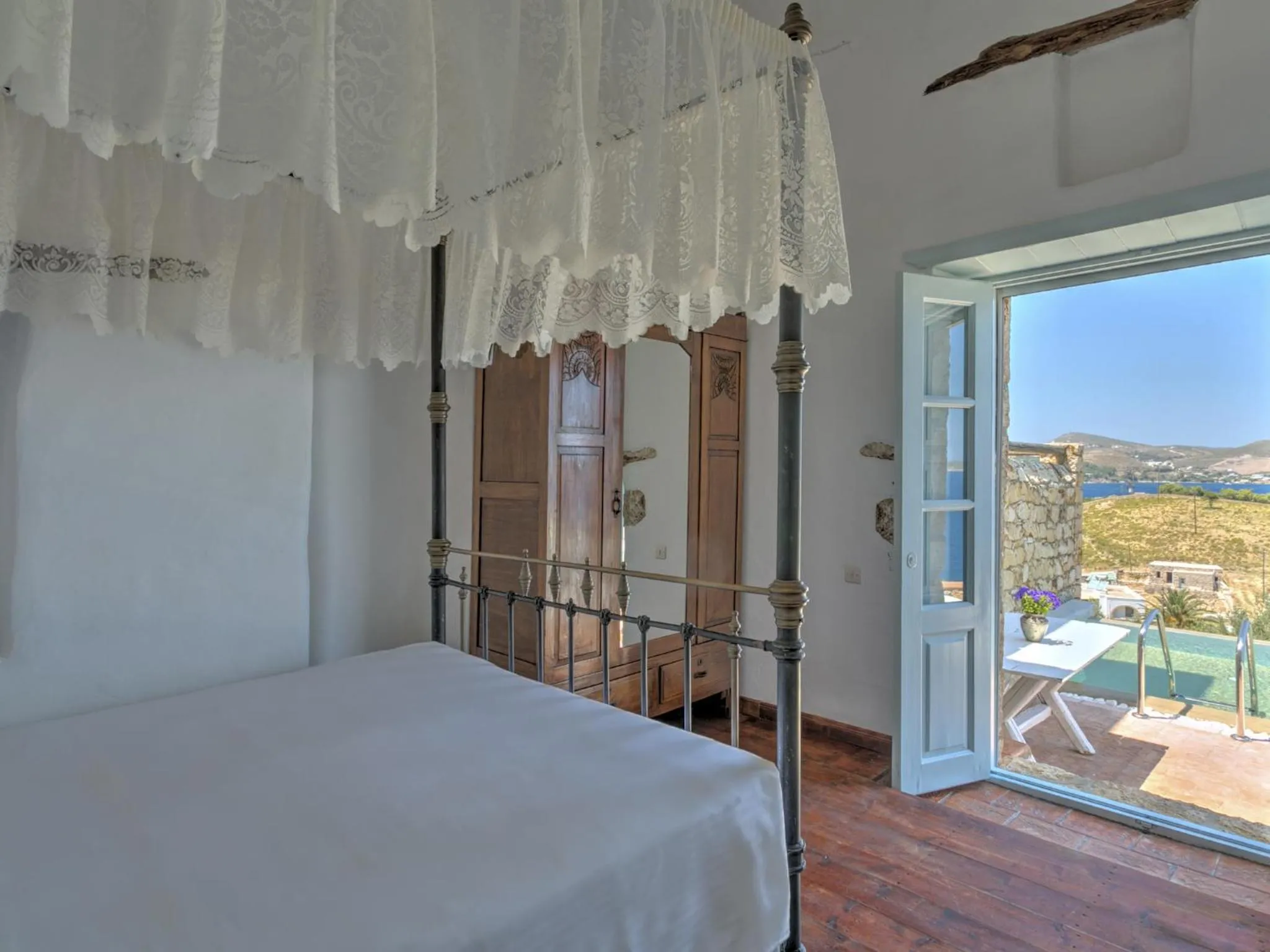 bunk bed, Bed in Eirini Luxury Hotel Villas