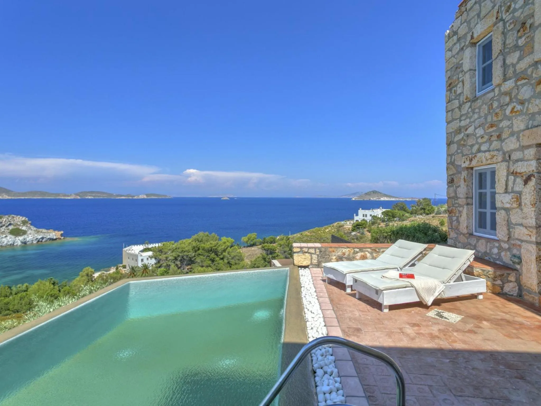 Swimming pool in Eirini Luxury Hotel Villas