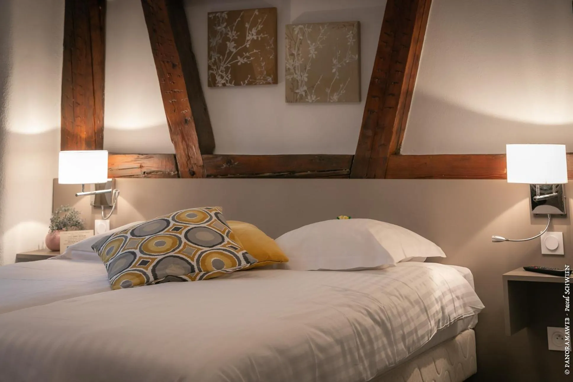 Bedroom, Bed in Hôtel le Saint Nicolas