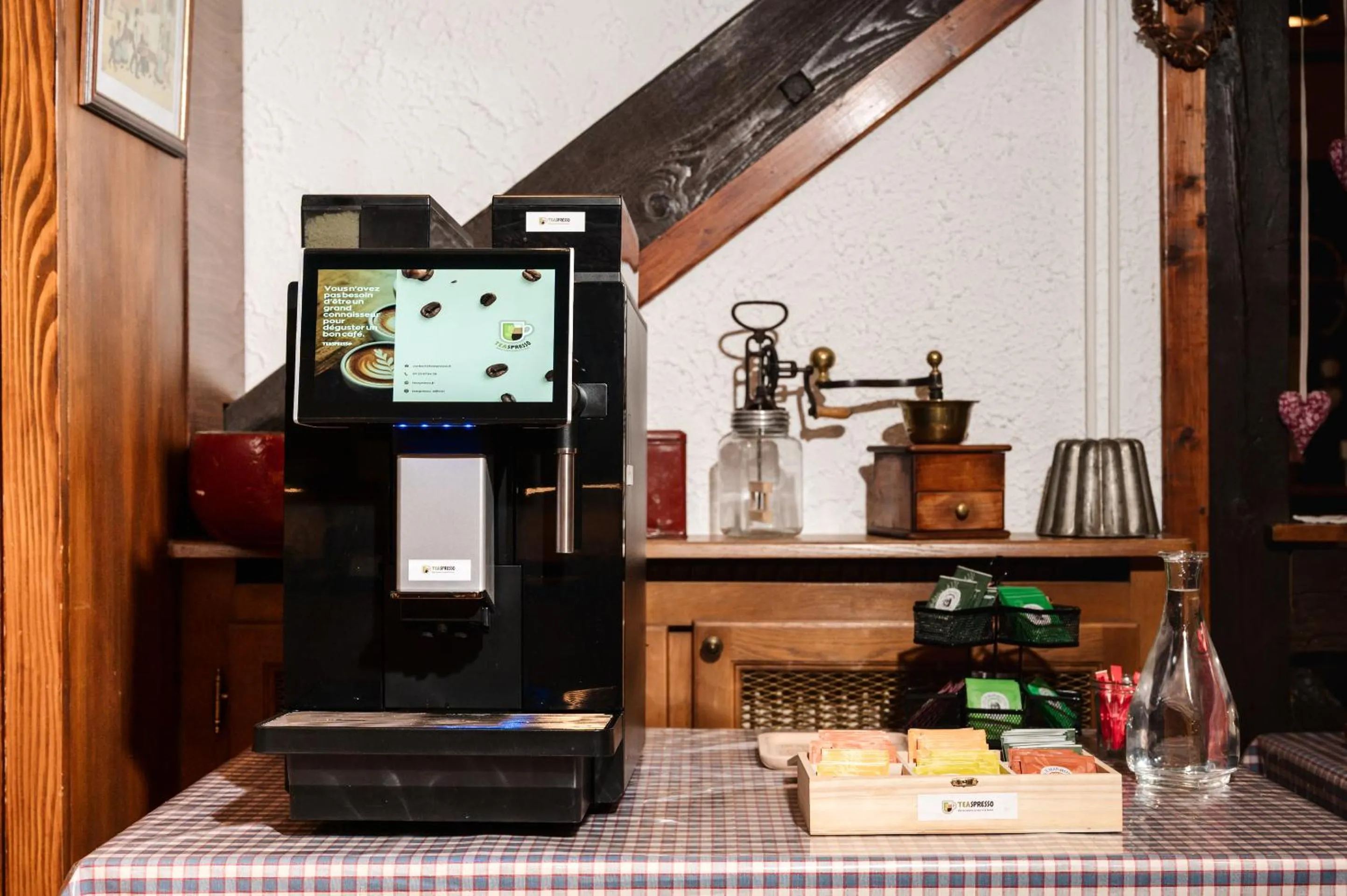 Breakfast in Hôtel le Saint Nicolas