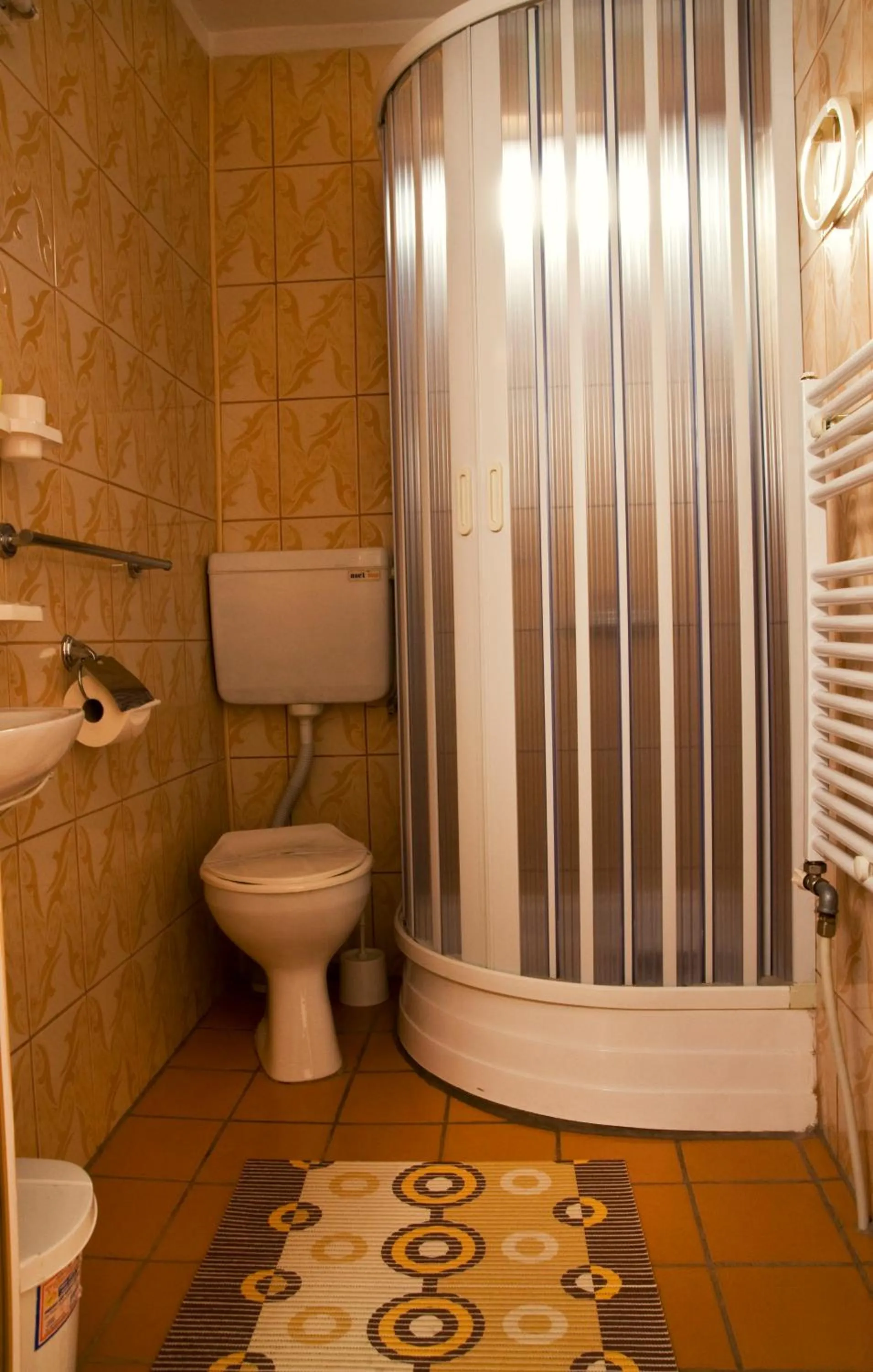Bathroom in Hotel Est