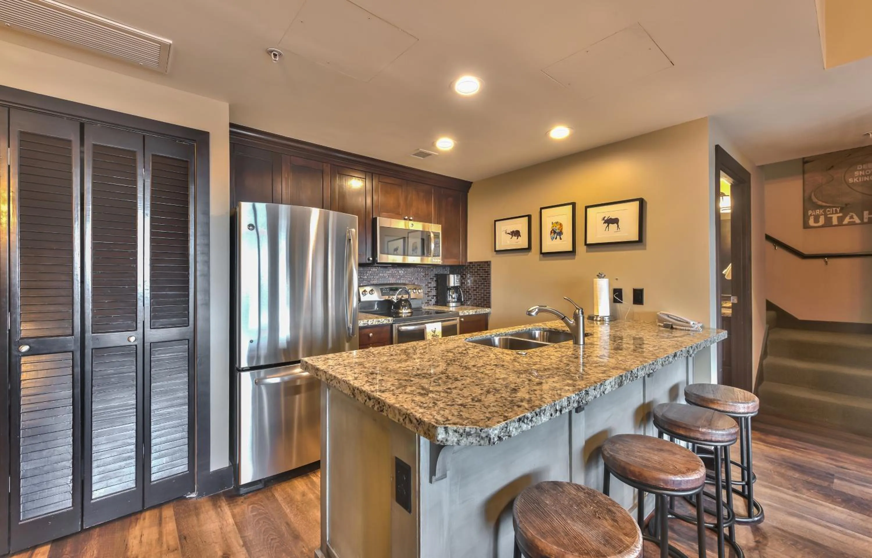 Kitchen or kitchenette in Superior Ski In Ski out, Top floor Penthouse, Pool, Hot Tubs Conde Nast Forbes Award Winner B508