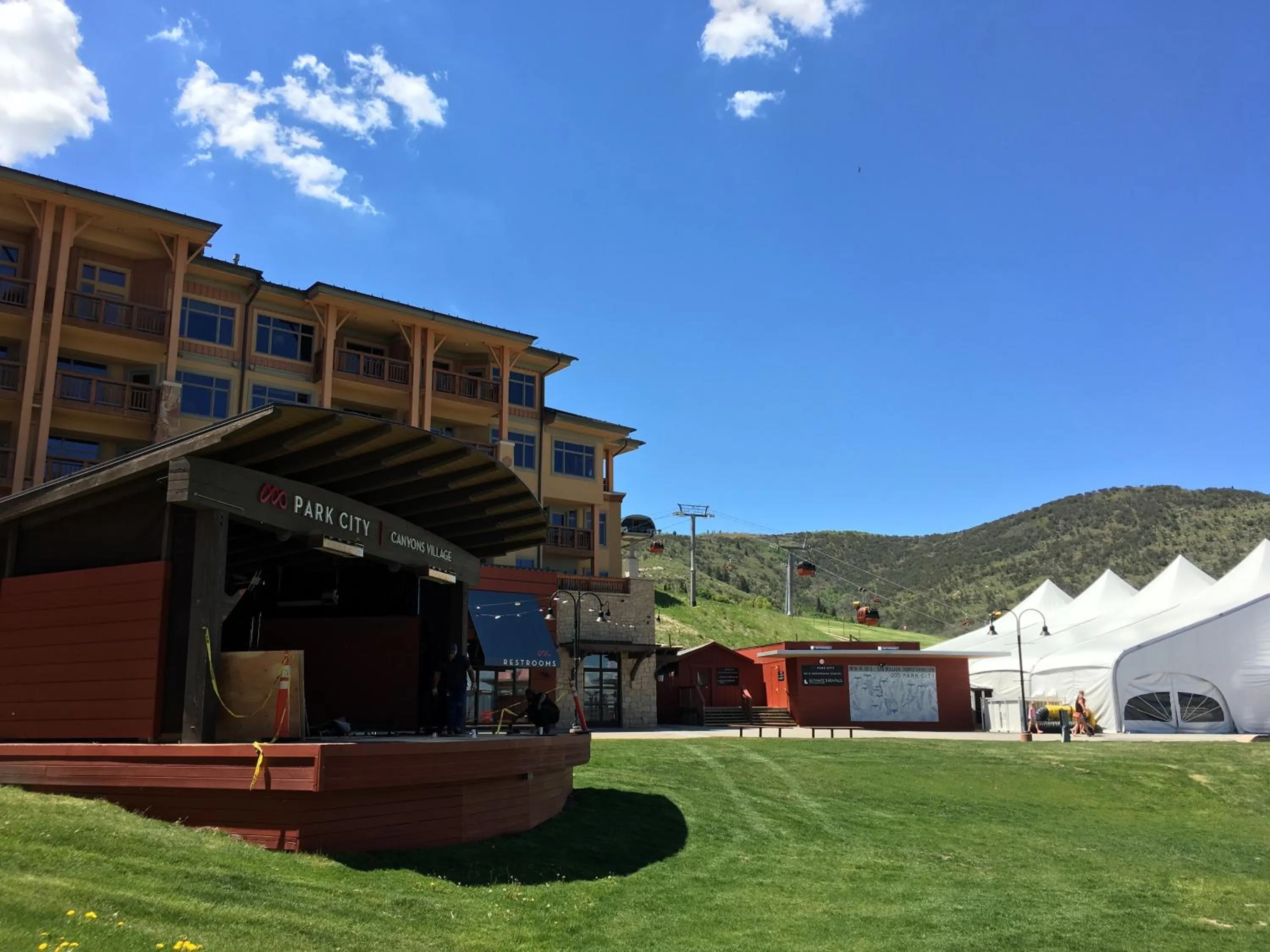 Activities in Superior Ski In Ski out, Top floor Penthouse, Pool, Hot Tubs Conde Nast Forbes Award Winner B508