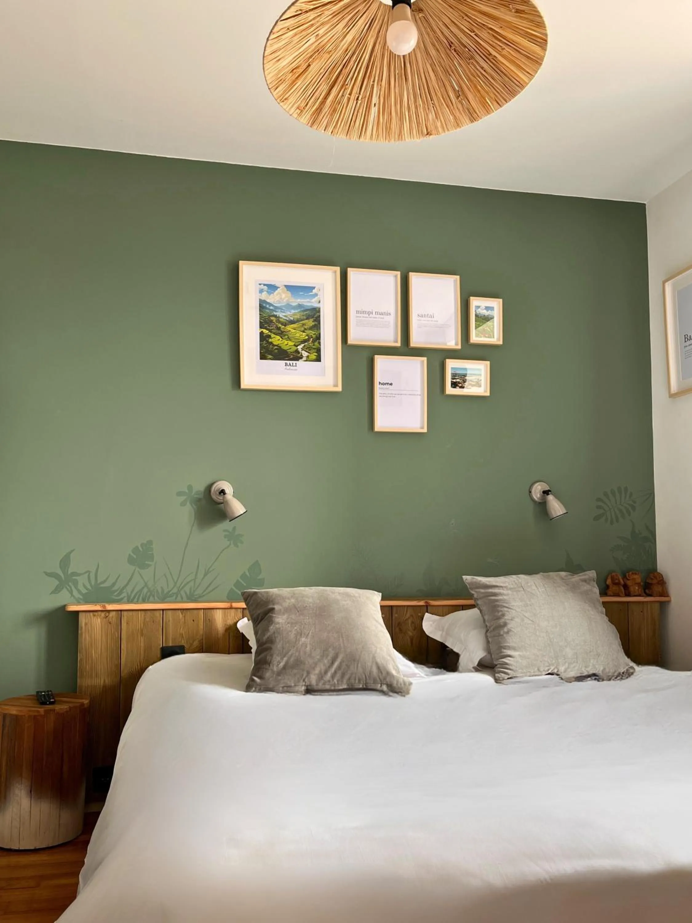 Bed in Hôtel Restaurant La Maison