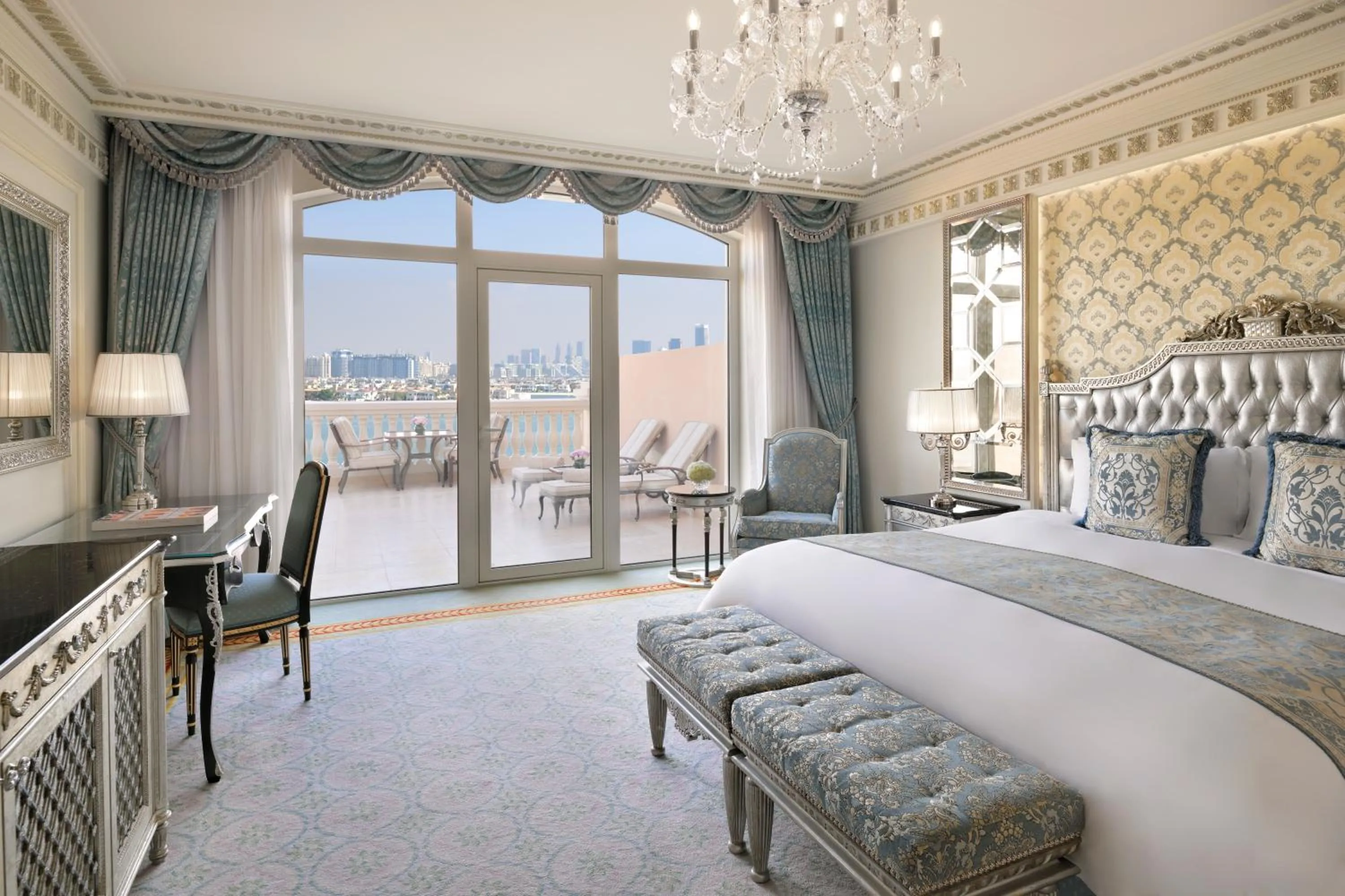 View (from property/room), Bed in Raffles The Palm