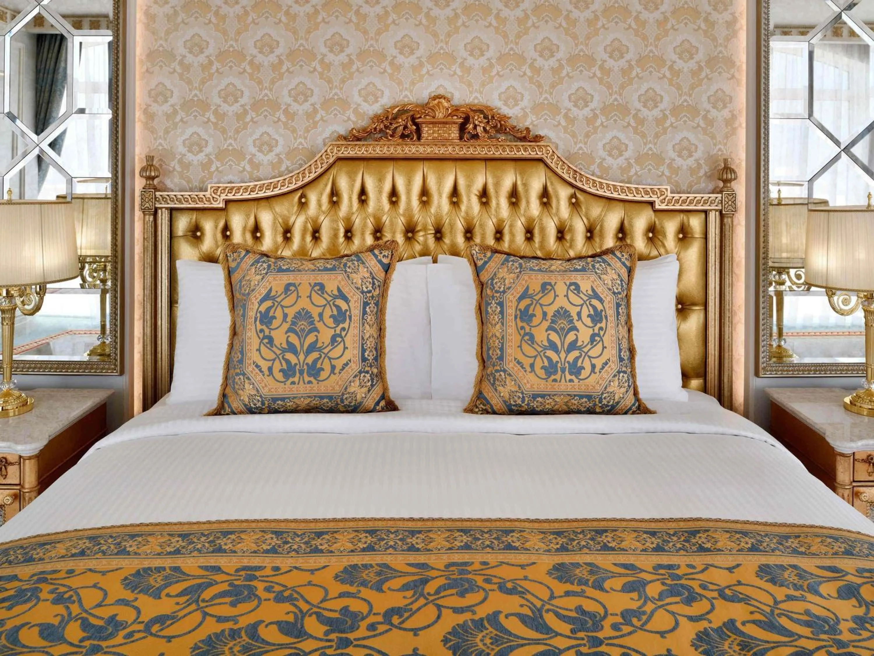 Bedroom, Bed in Raffles The Palm