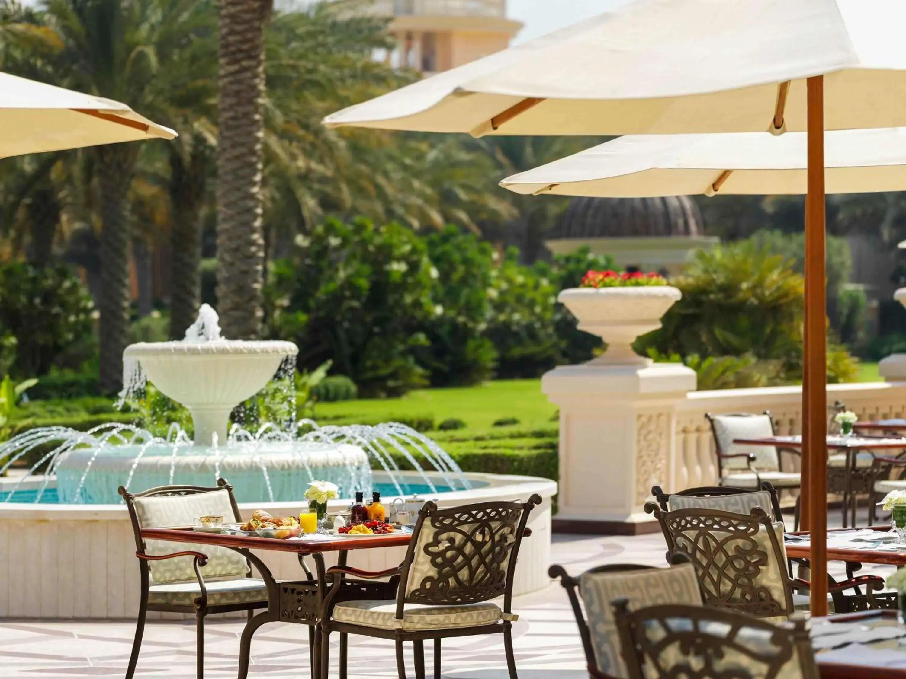 Restaurant/places to eat in Raffles The Palm Restaurant/places to eat in Raffles The Palm