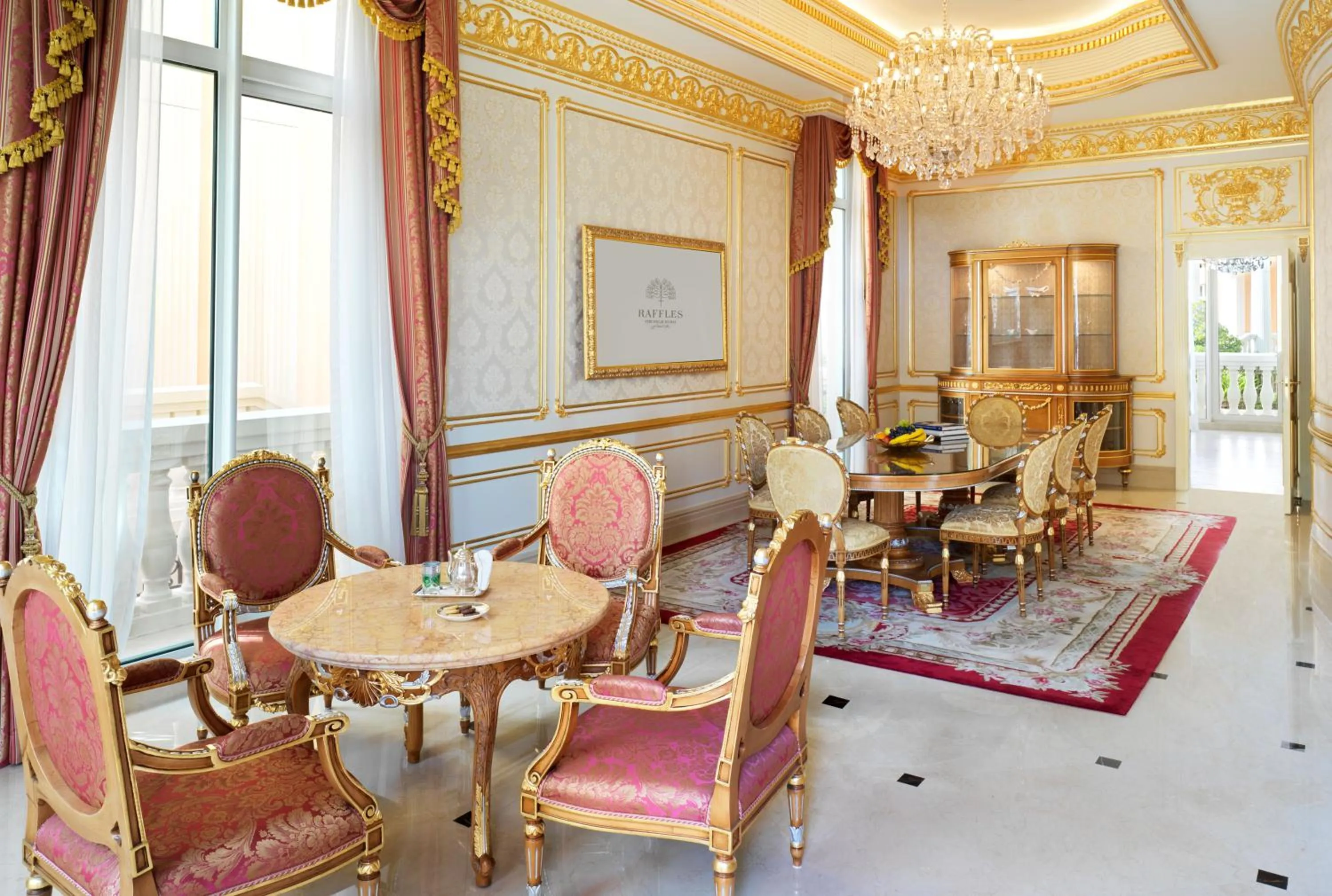 Dining area in Raffles The Palm