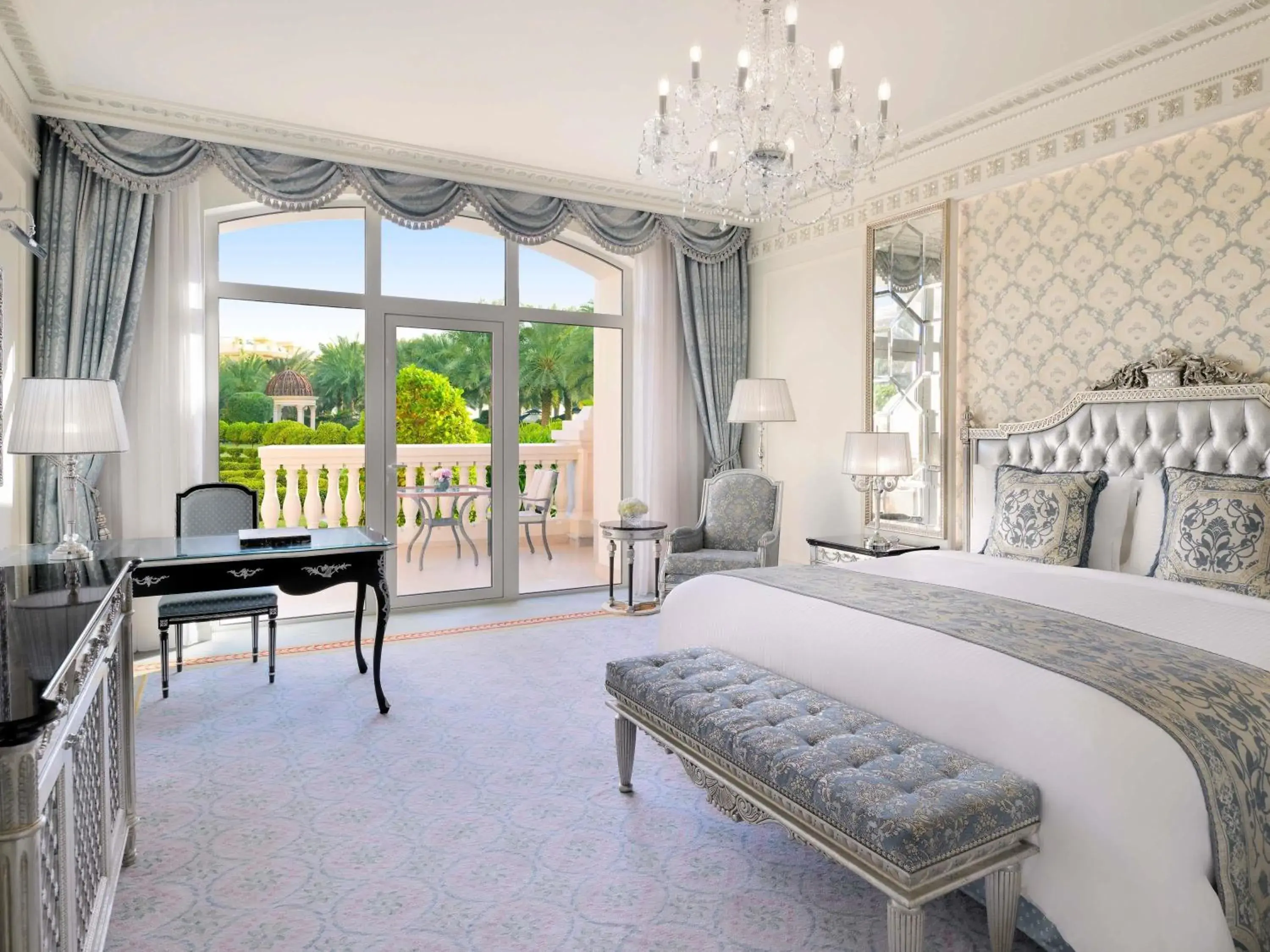 Bedroom, Bed in Raffles The Palm Bedroom, Bed in Raffles The Palm