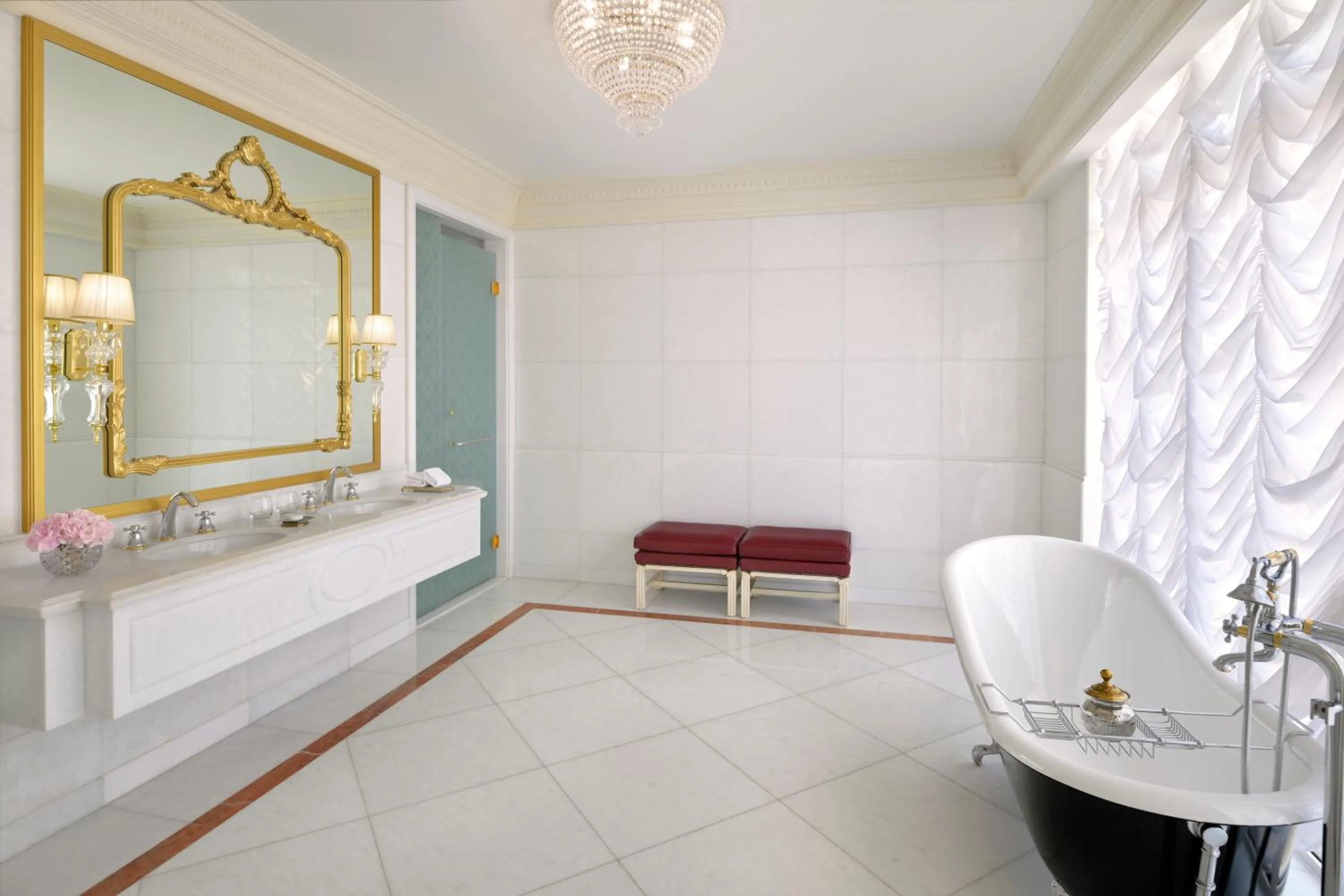 Bathroom in Raffles The Palm