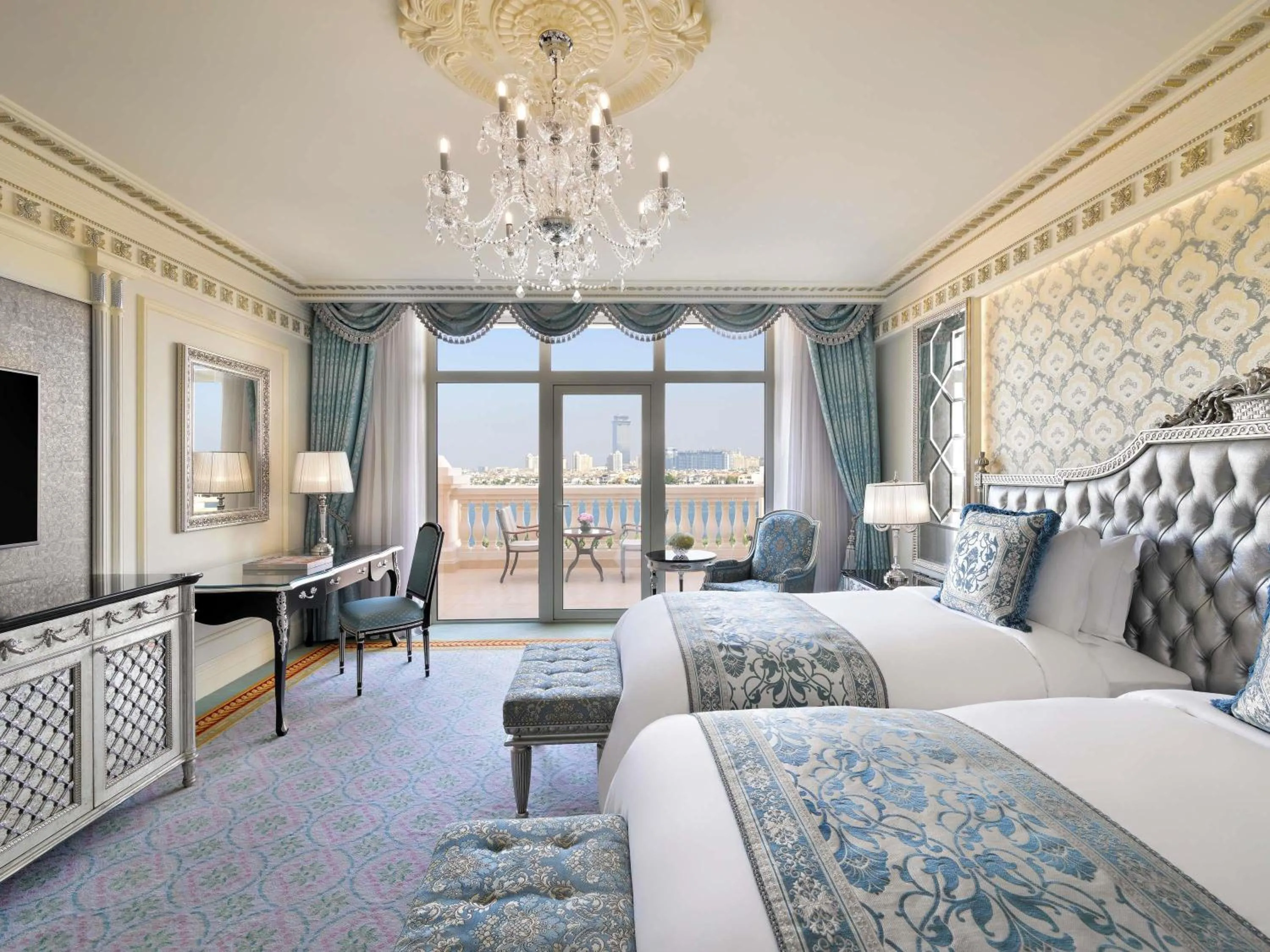 Bedroom, Bed in Raffles The Palm