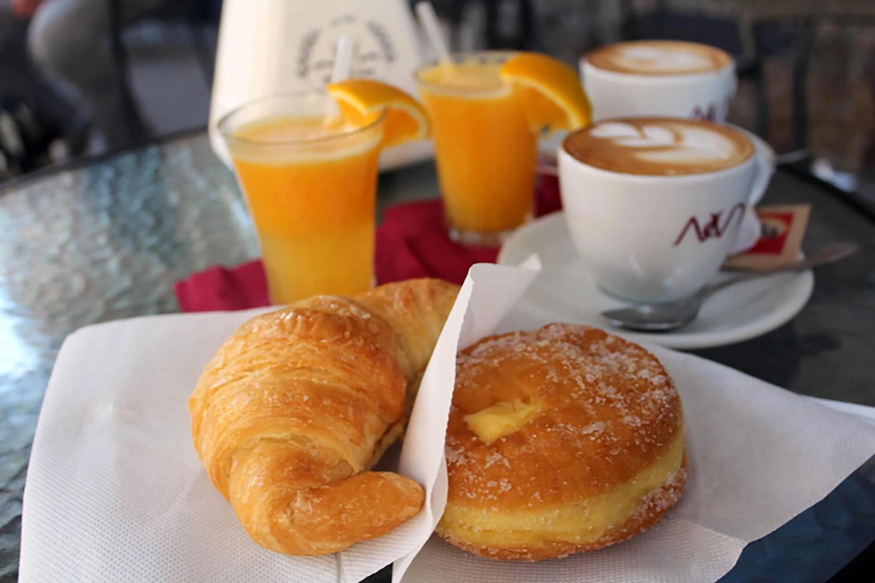 Food in Victory Rooms