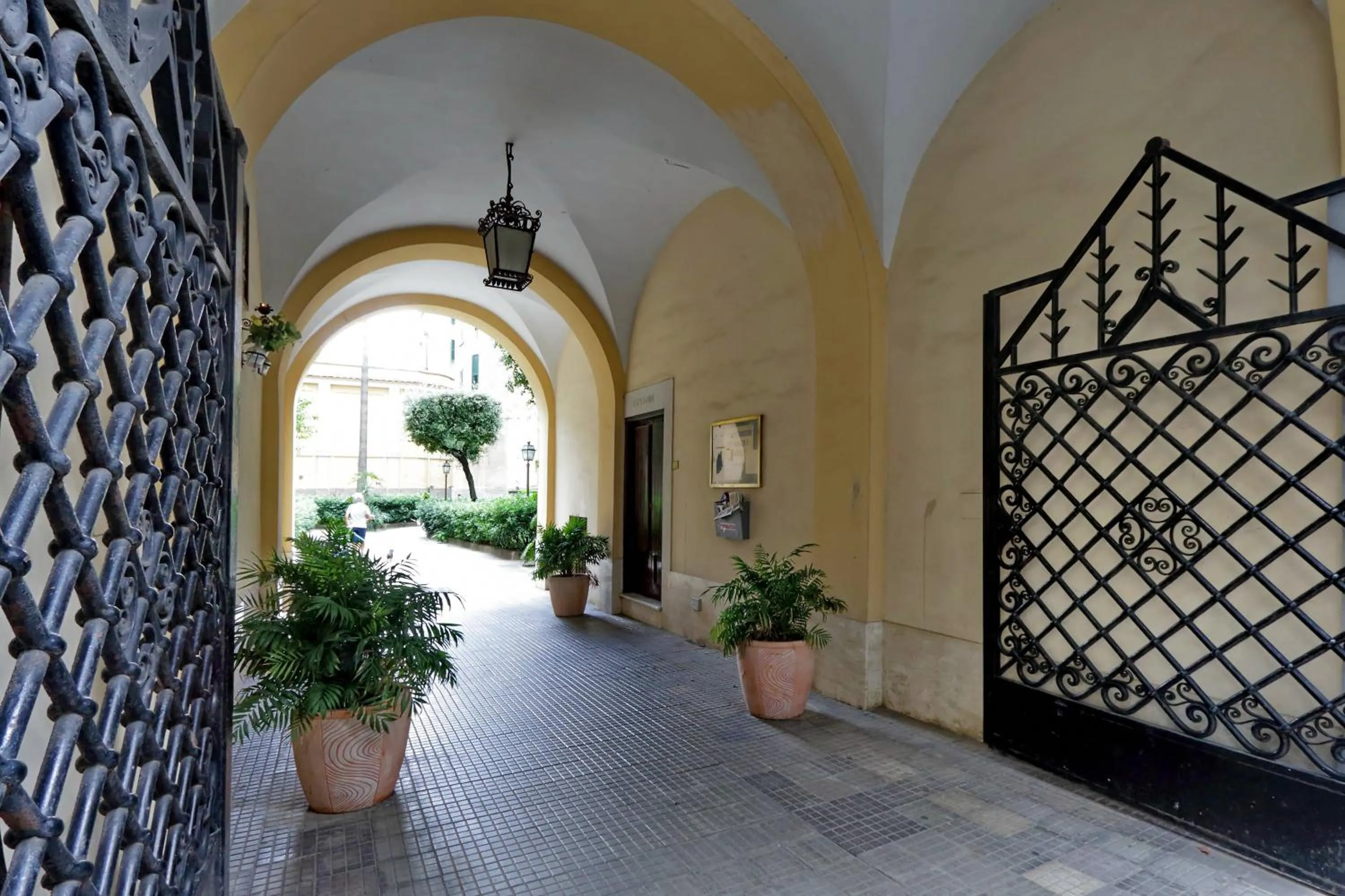 Patio in Victory Rooms