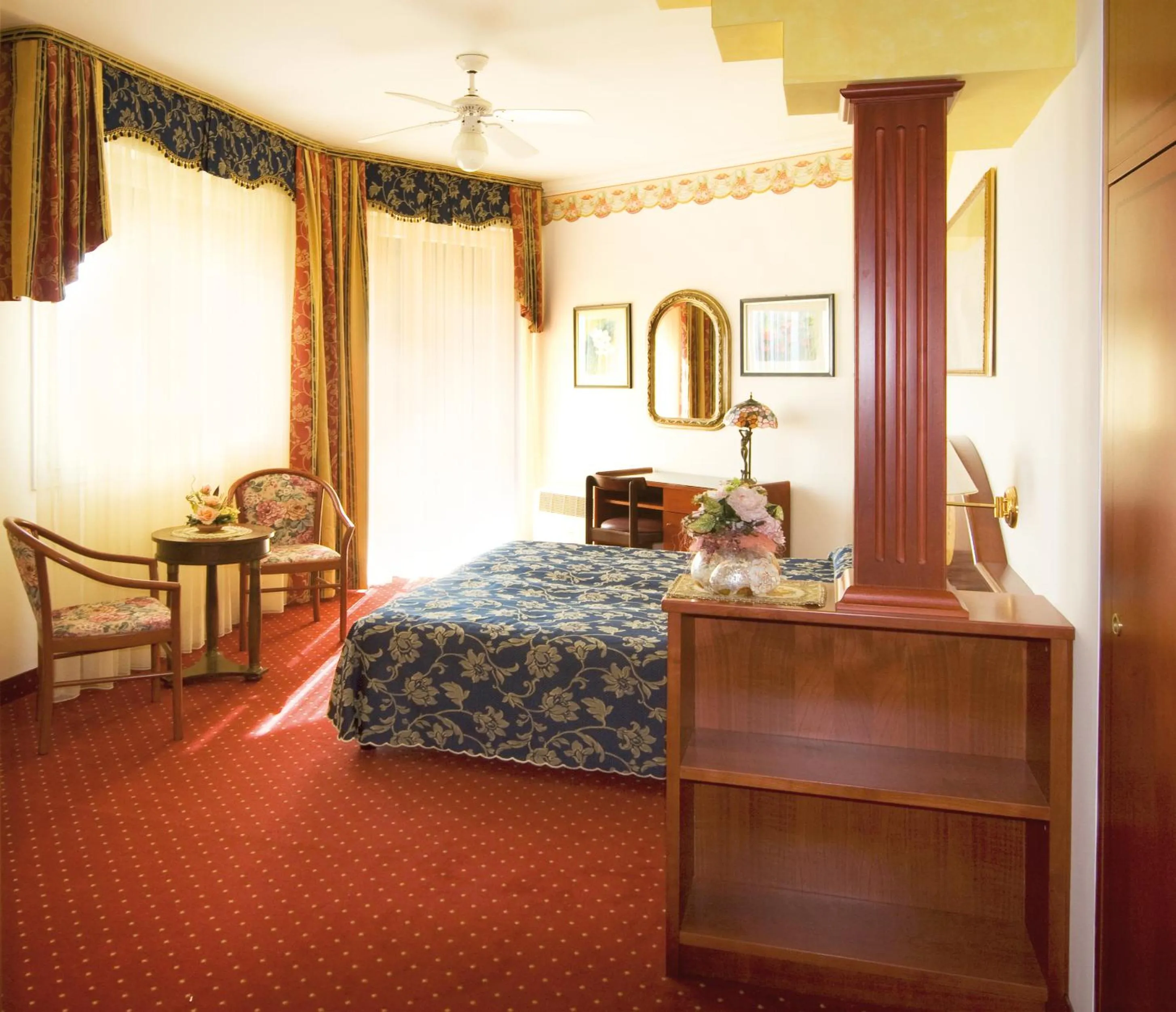 Photo of the whole room, Bed in Hotel Napoleon