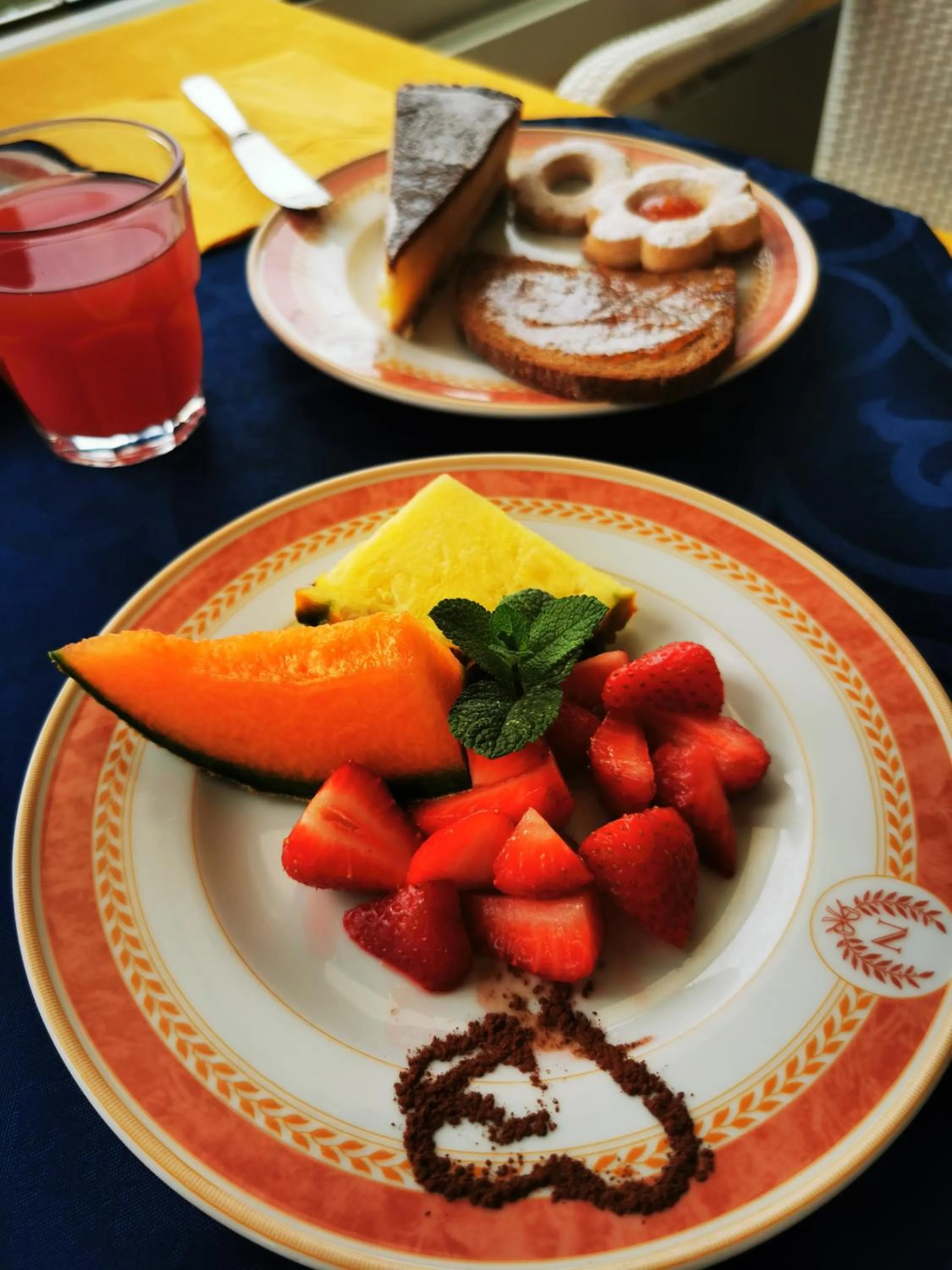 Breakfast in Hotel Napoleon