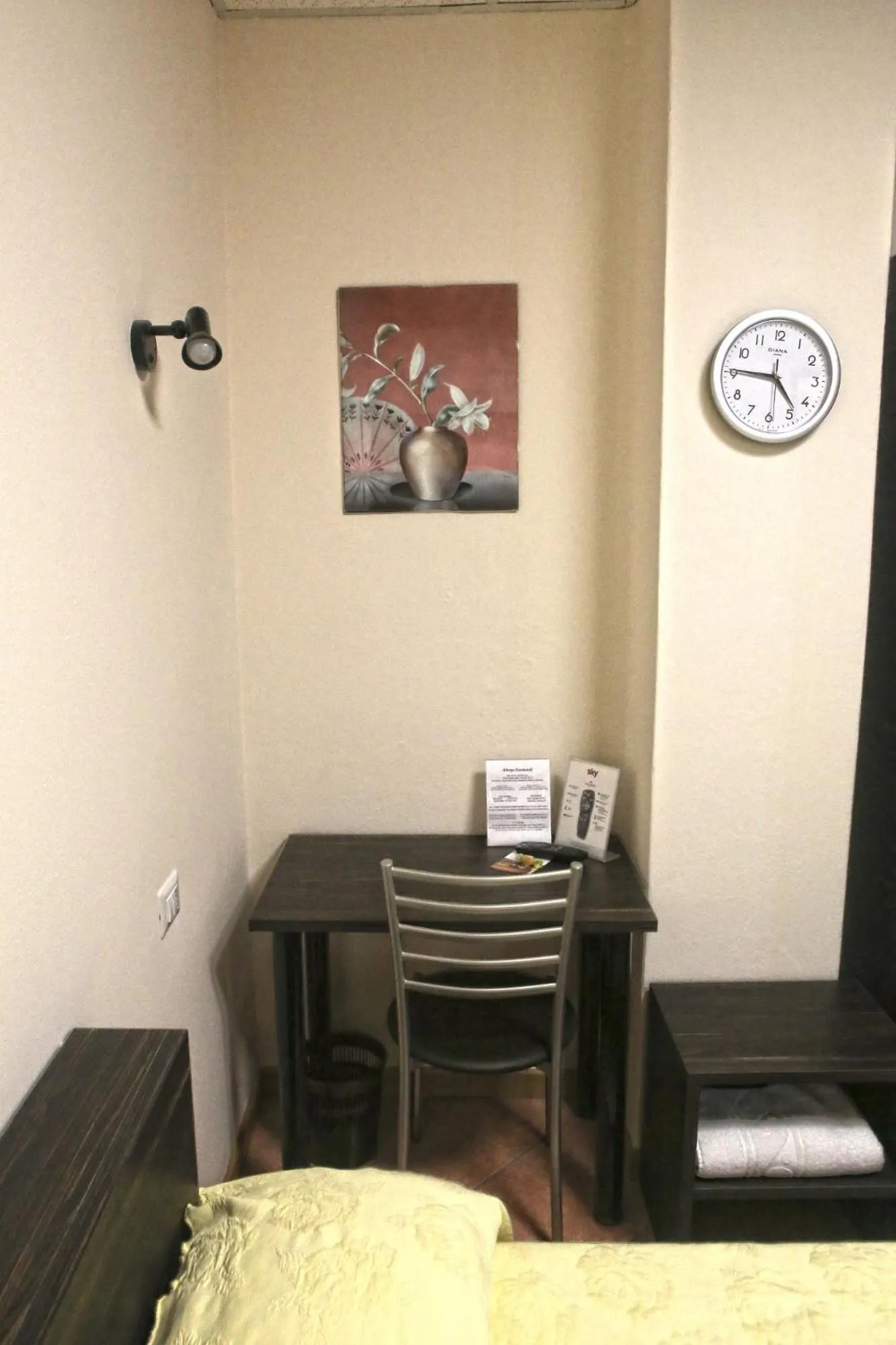 Bed in Albergo Gusmeroli