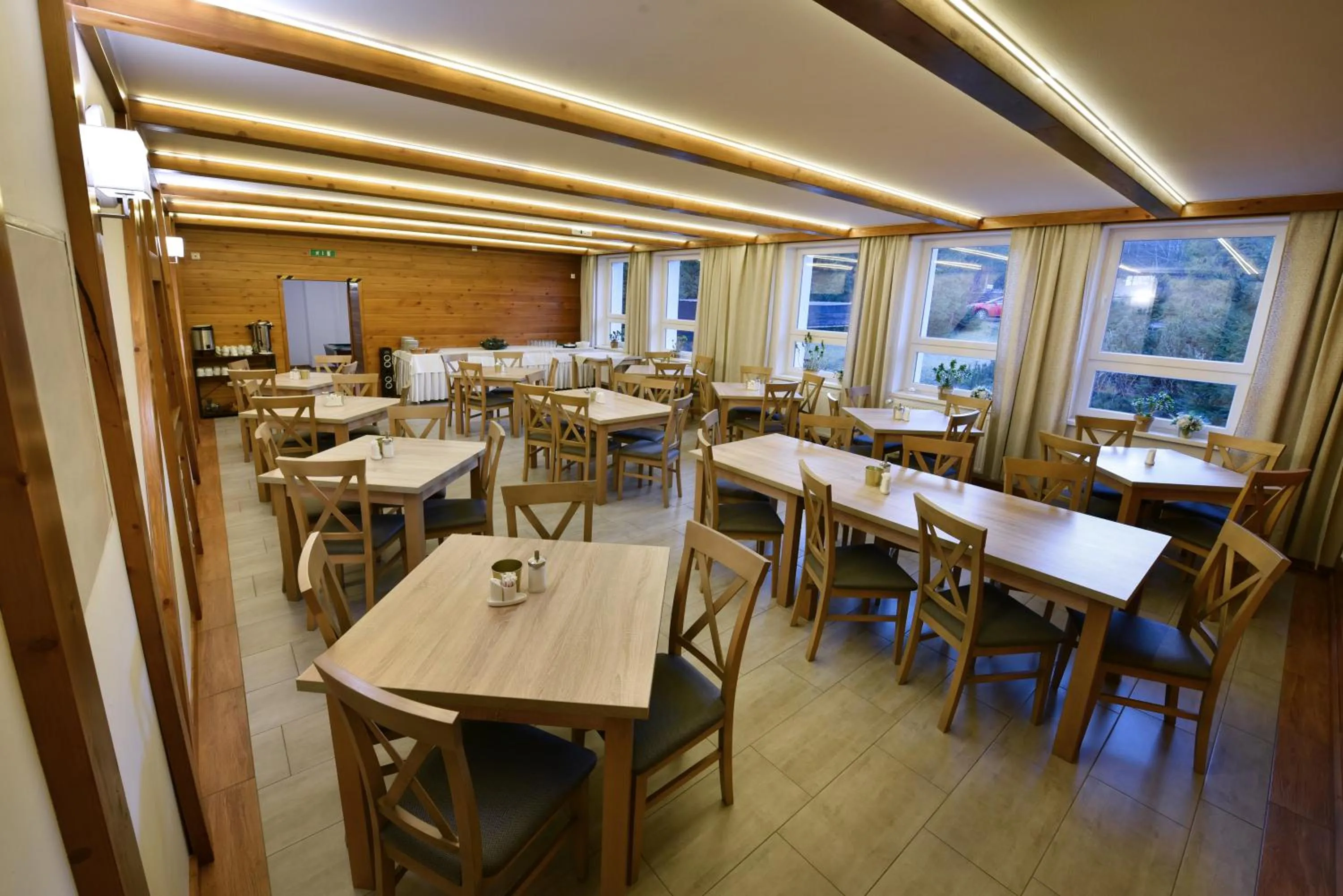 Restaurant/places to eat in Penzión Valaška