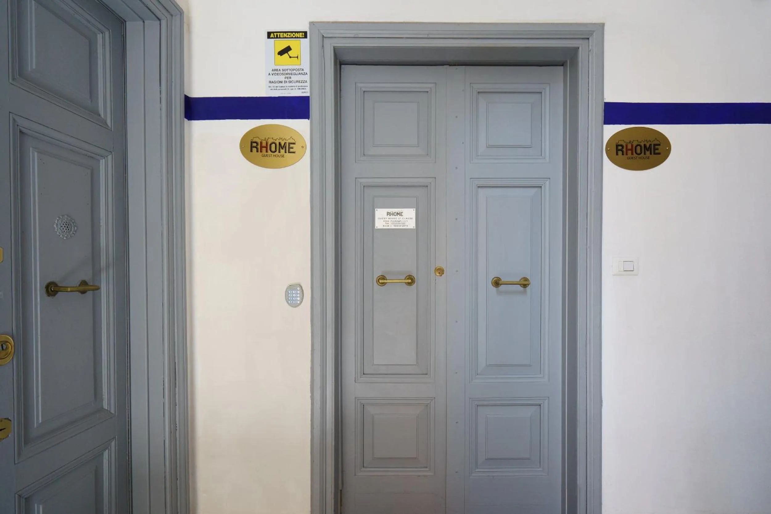 Facade/entrance in Rhome Guest House