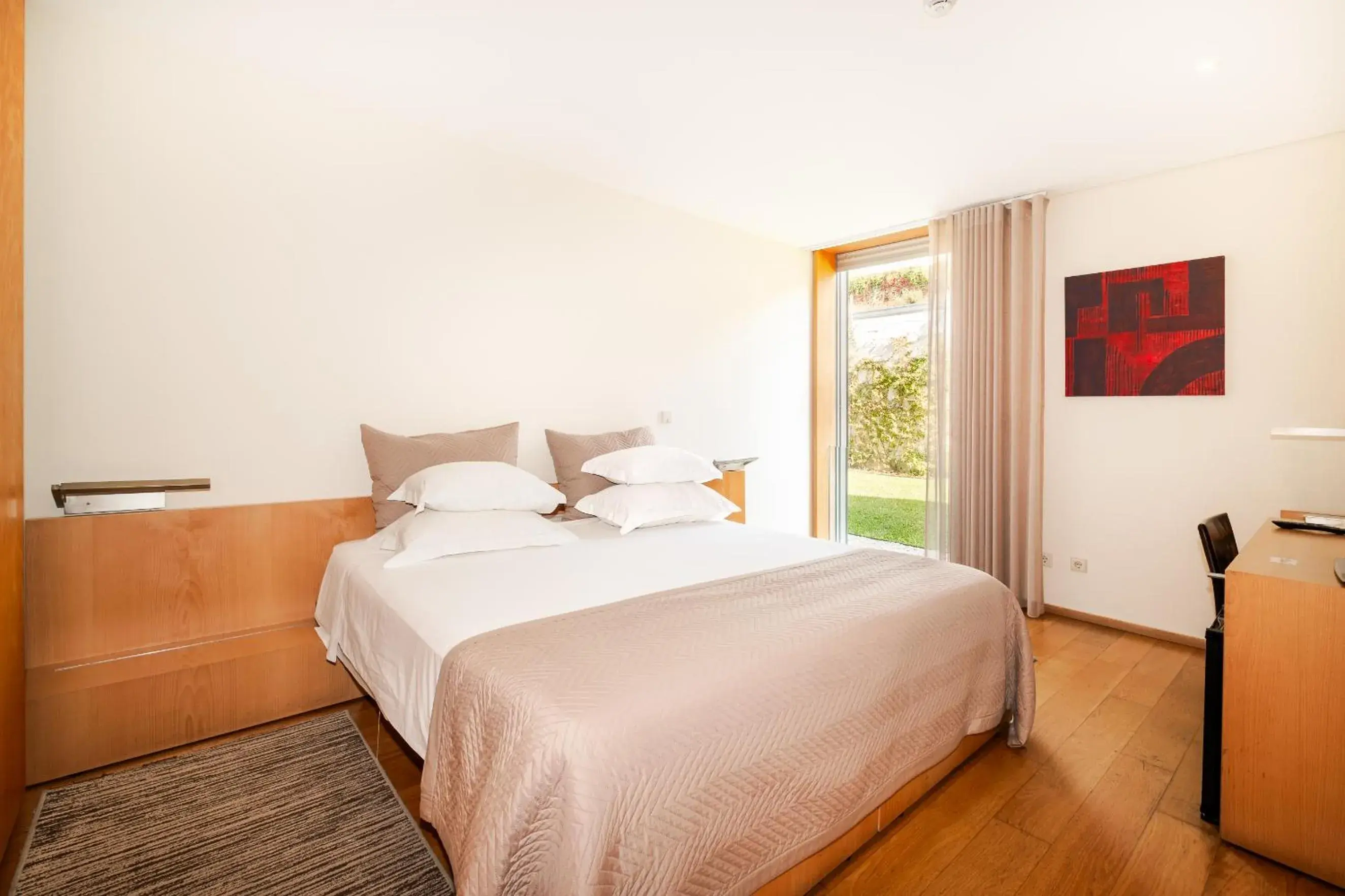 Bedroom, Bed in Axis Ponte de Lima Golf Resort Hotel Bedroom, Bed in Axis Ponte de Lima Golf Resort Hotel