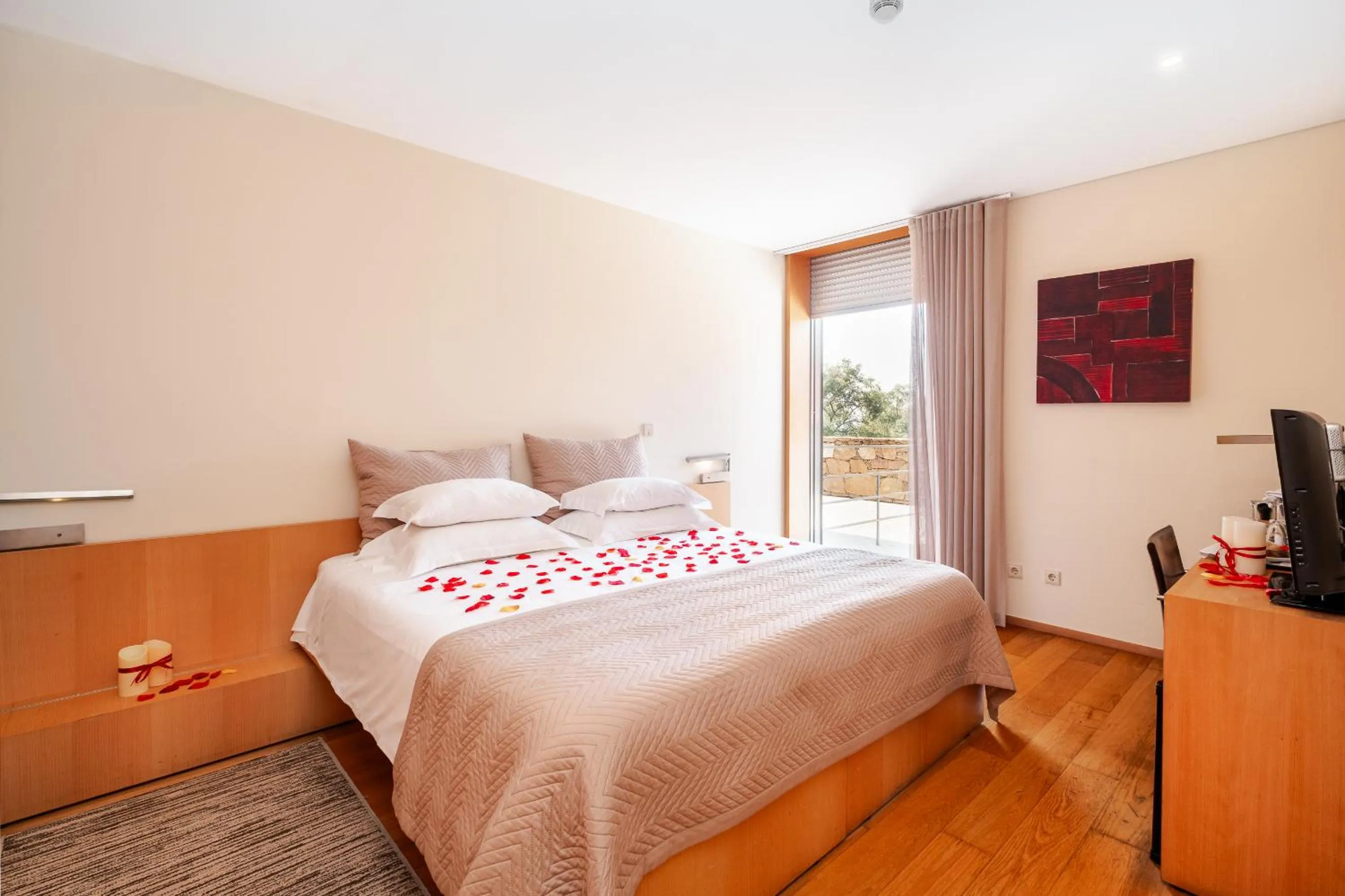 Bedroom, Bed in Axis Ponte de Lima Golf Resort Hotel