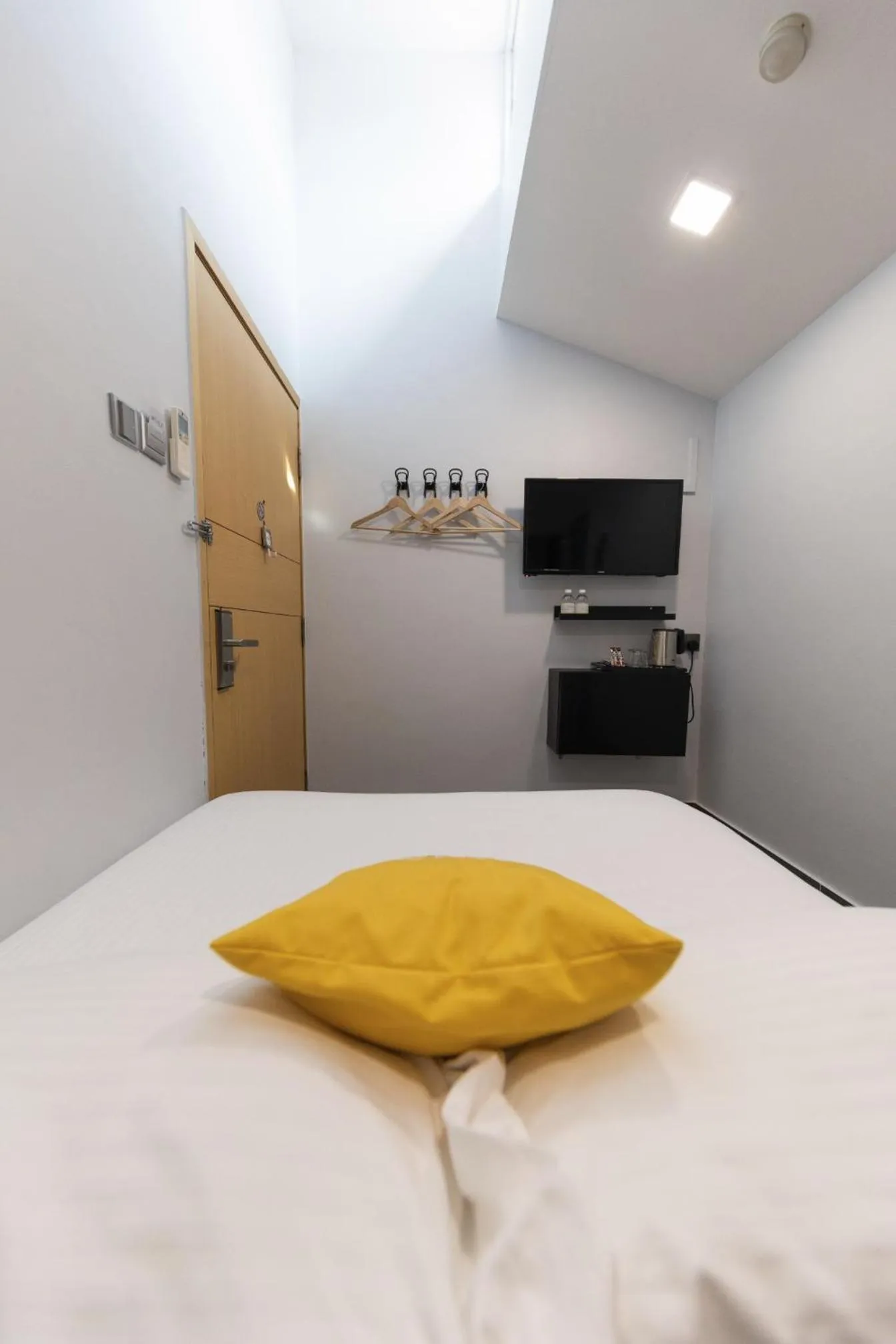 TV/Entertainment Center in Butternut Tree Hotel