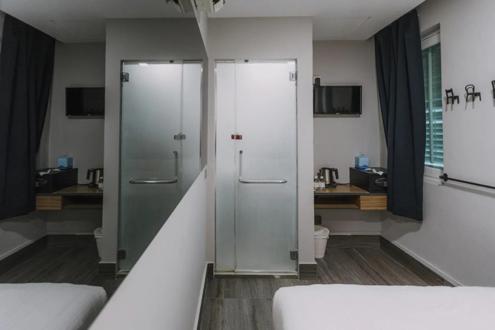 TV/Entertainment Center in Butternut Tree Hotel