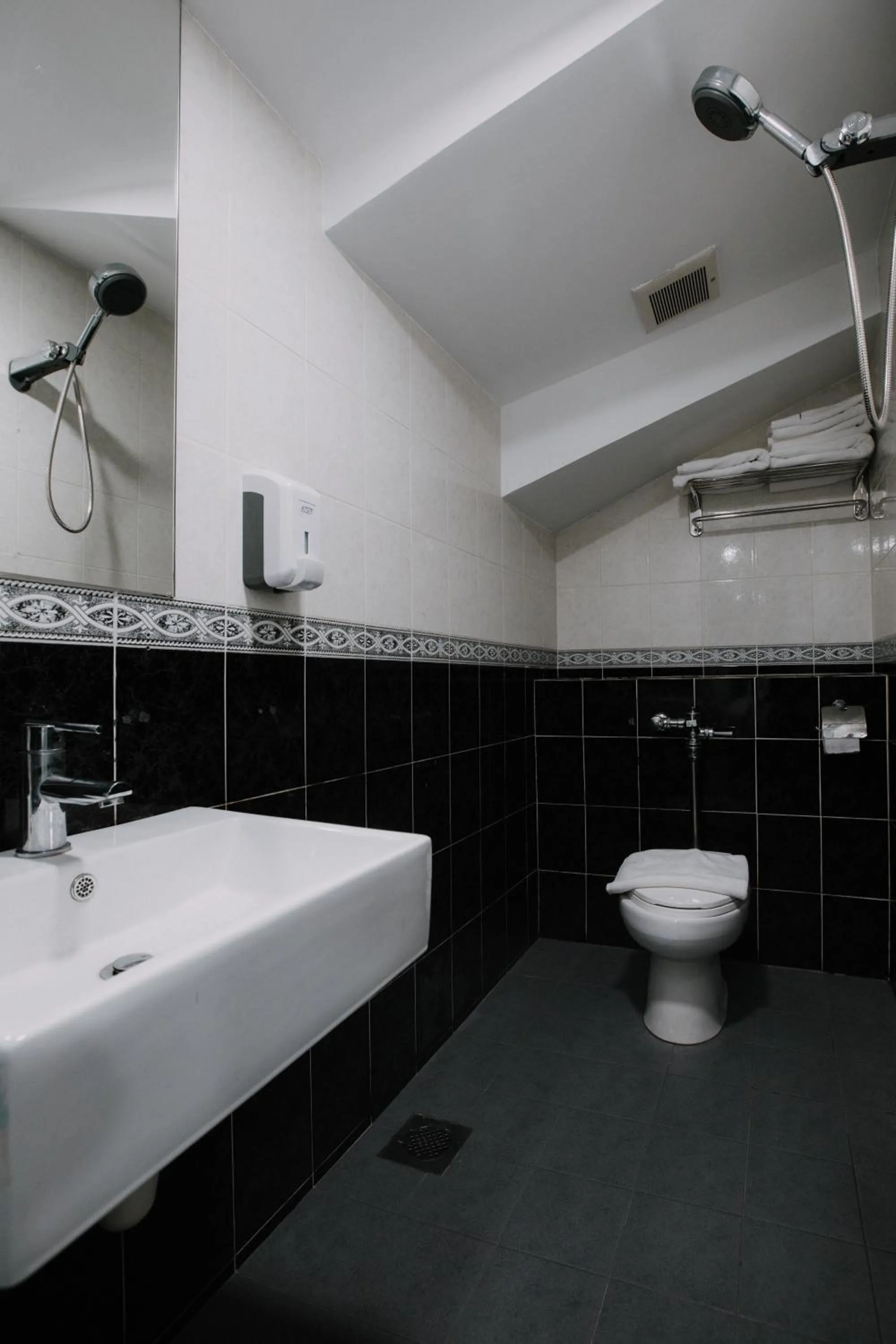 Bathroom in Butternut Tree Hotel