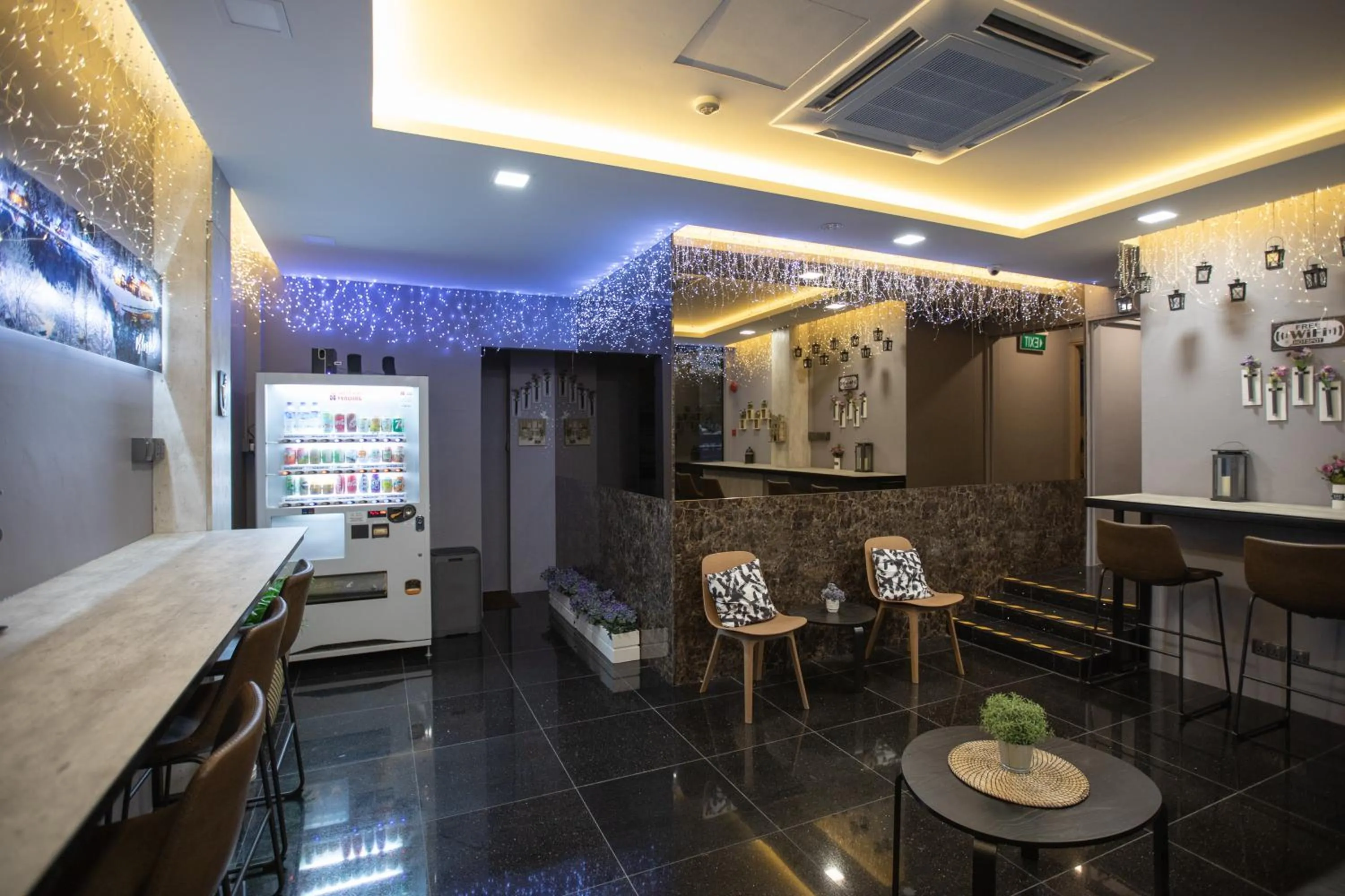 Lobby/Reception in Butternut Tree Hotel