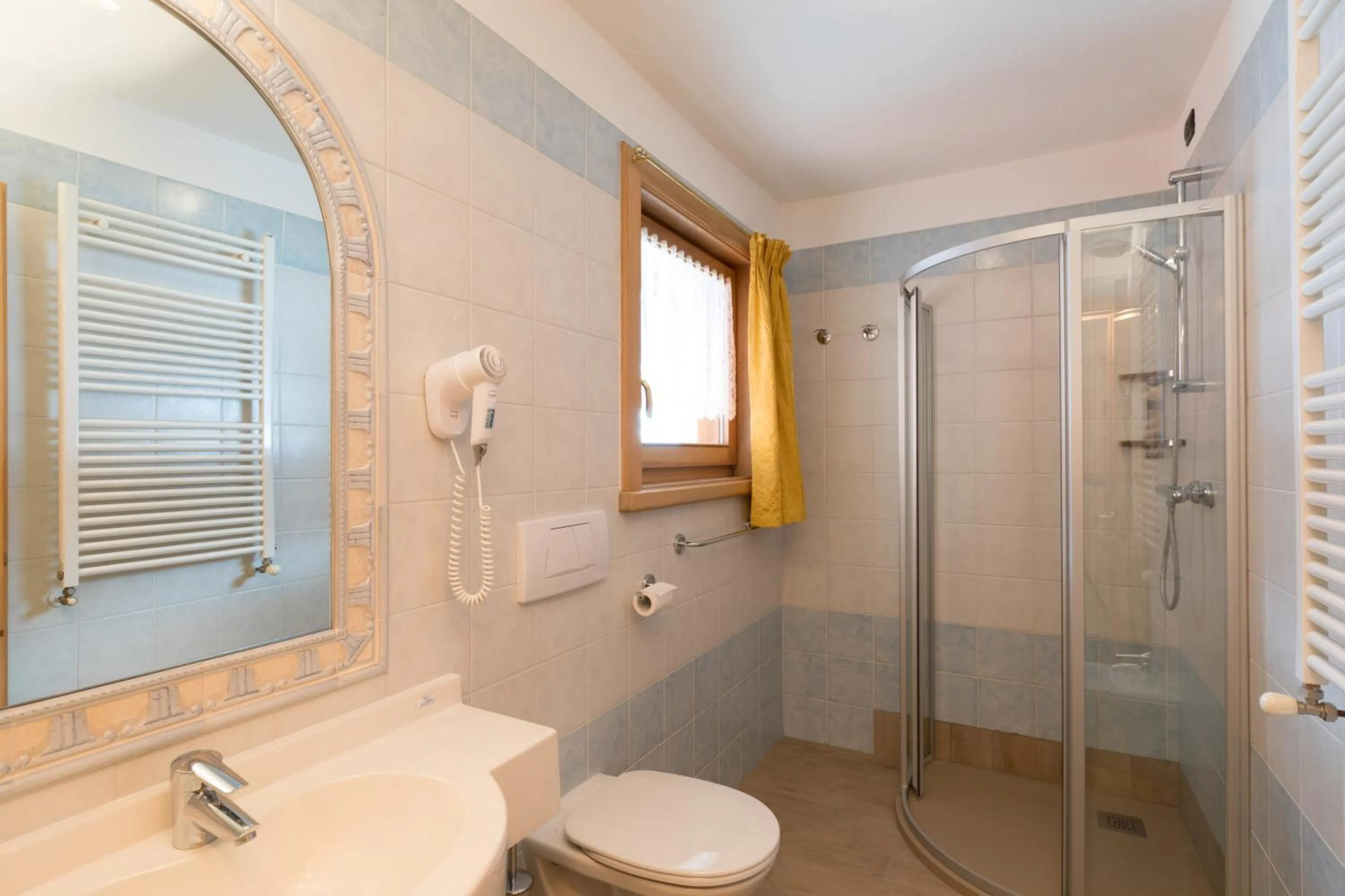 Bathroom in Hotel Champagne