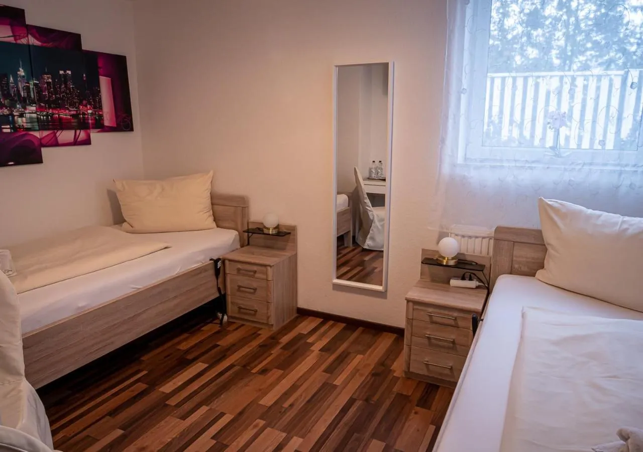 Bed in Hotel Bouzid - Laatzen