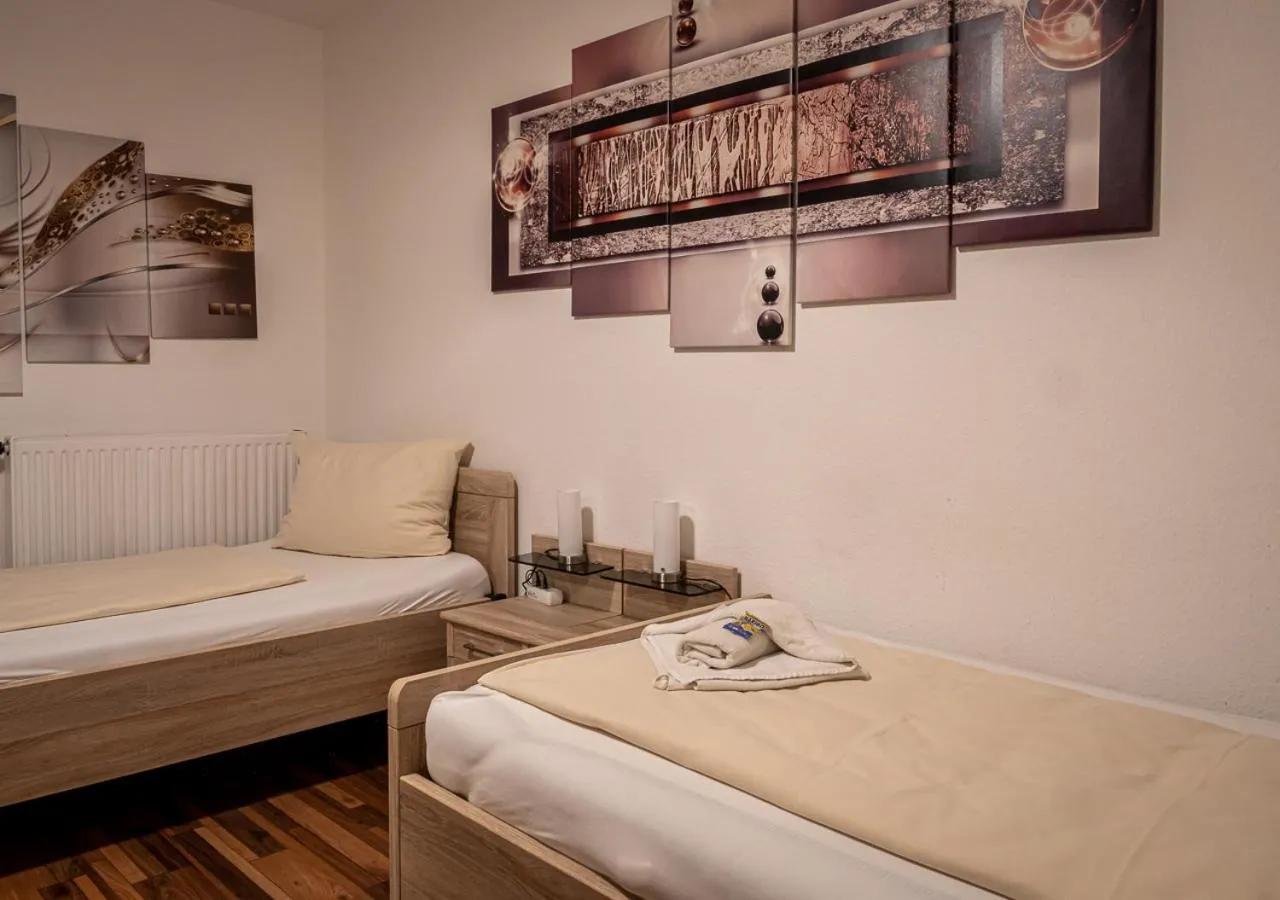 Bed in Hotel Bouzid - Laatzen