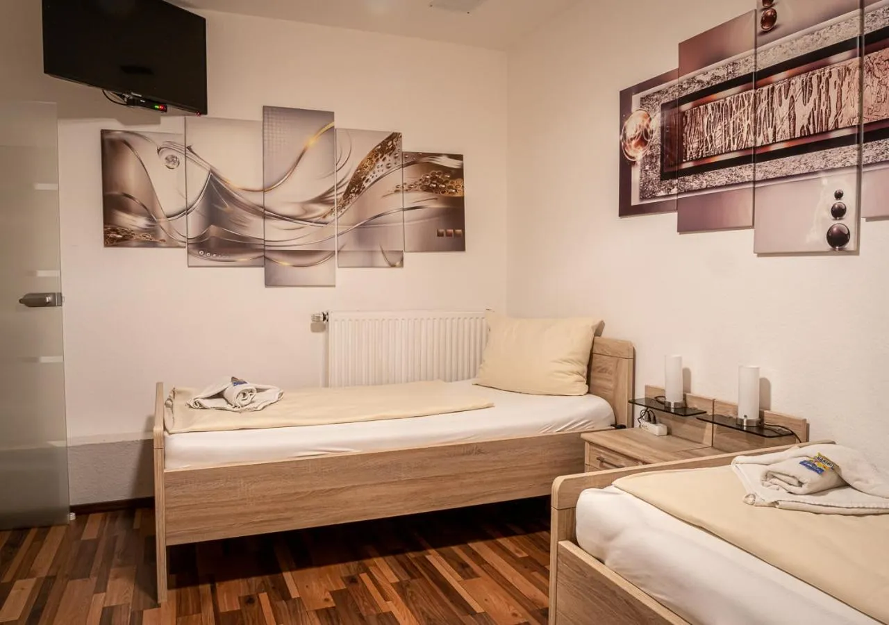 Bed in Hotel Bouzid - Laatzen