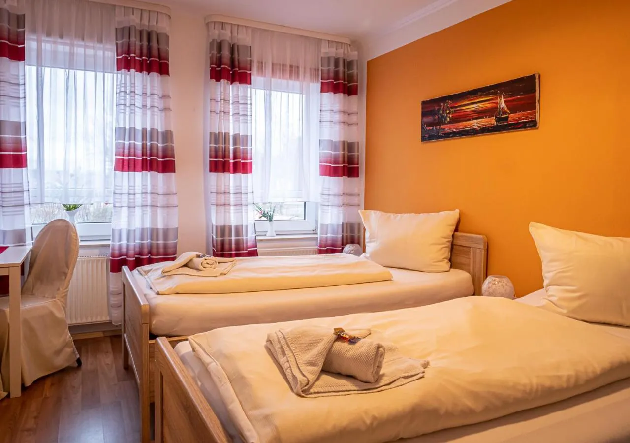 Bed in Hotel Bouzid - Laatzen