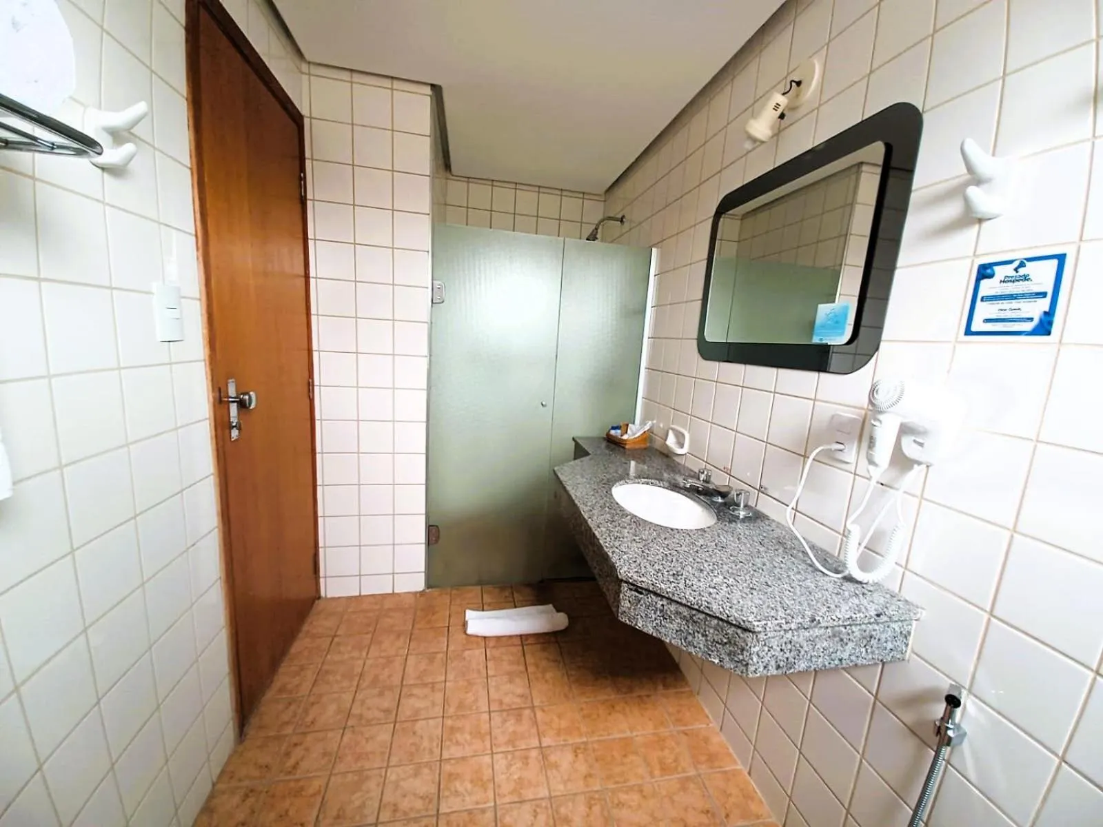 Shower in Hotel Riviera