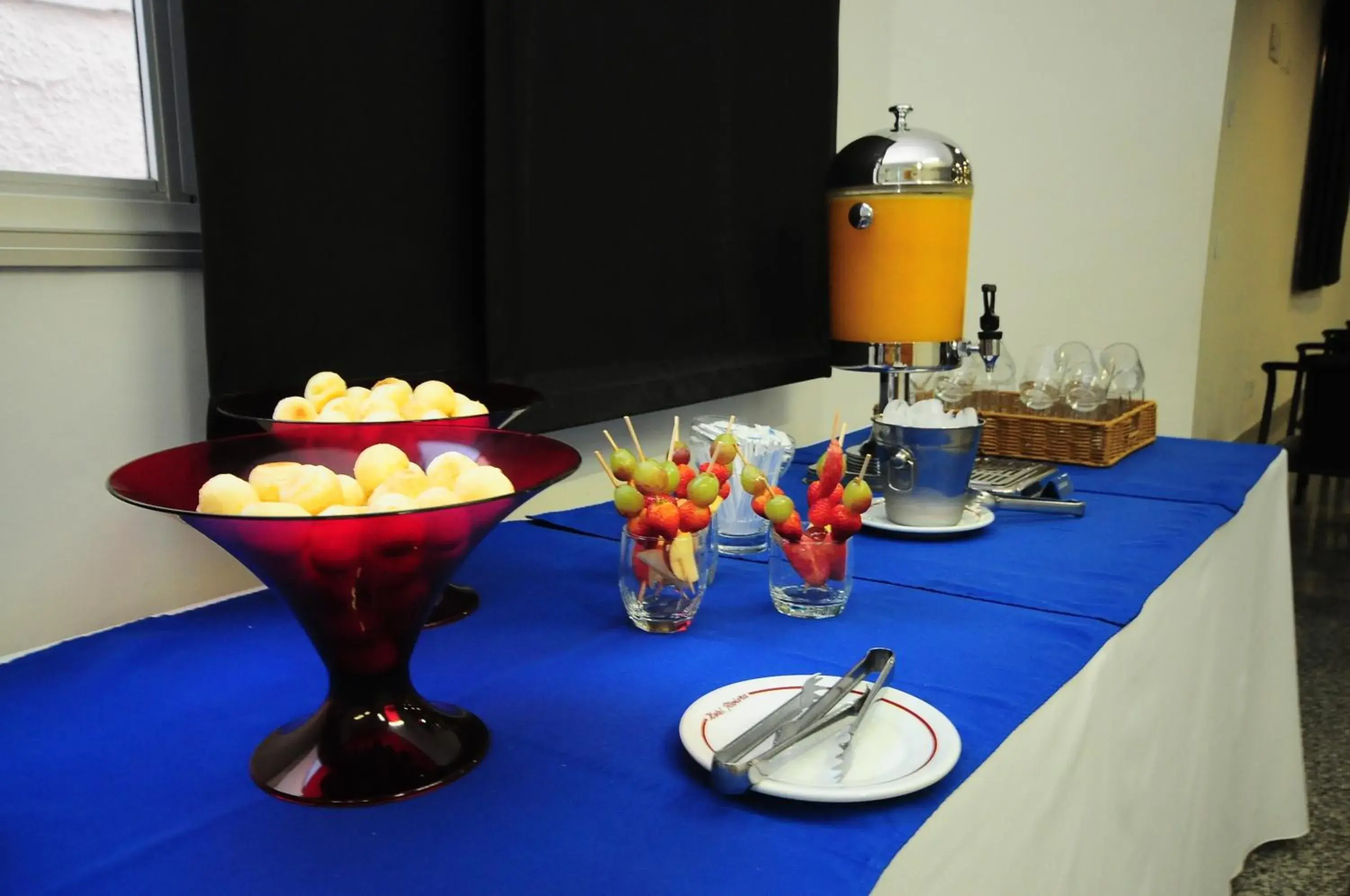 Food and drinks in Hotel Riviera Food and drinks in Hotel Riviera