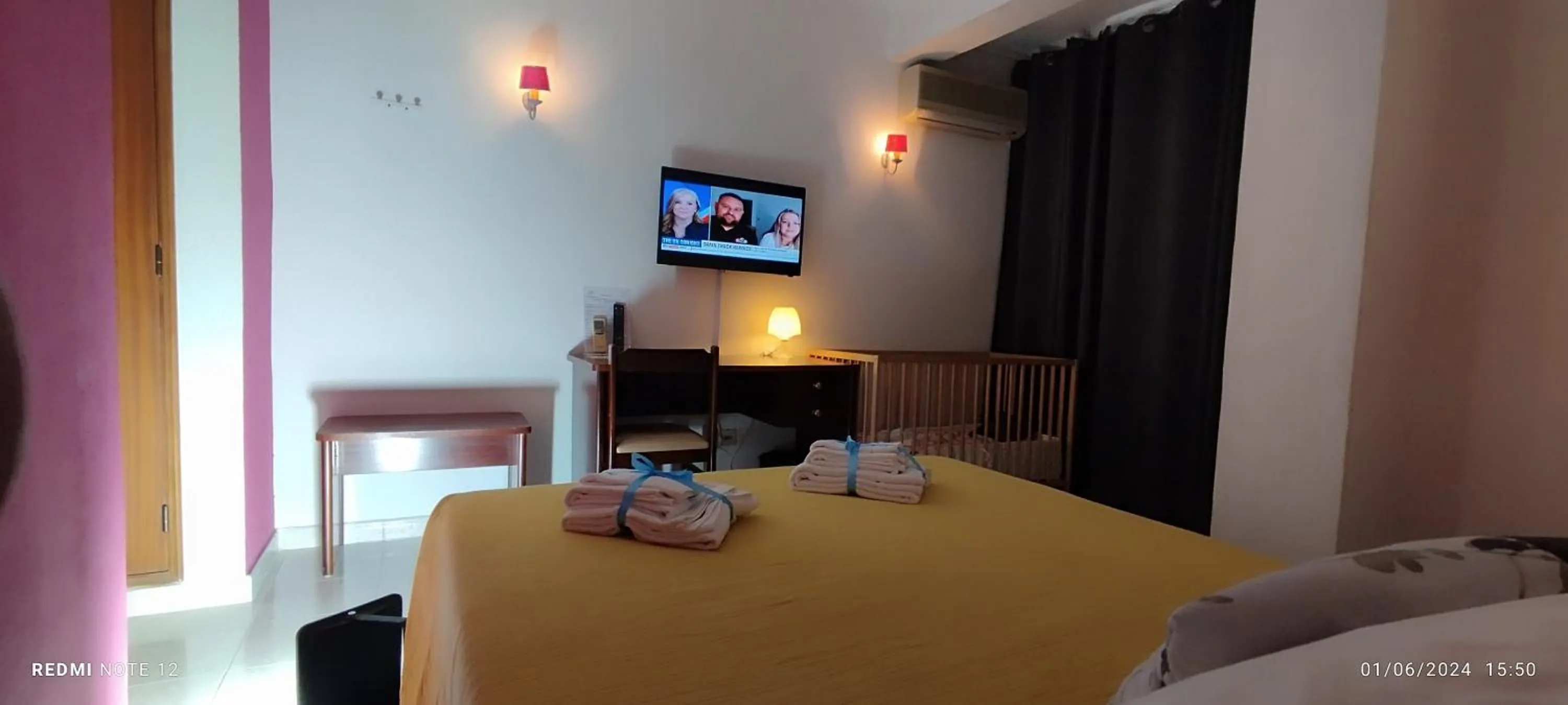 Bed in Hotel Alnacir