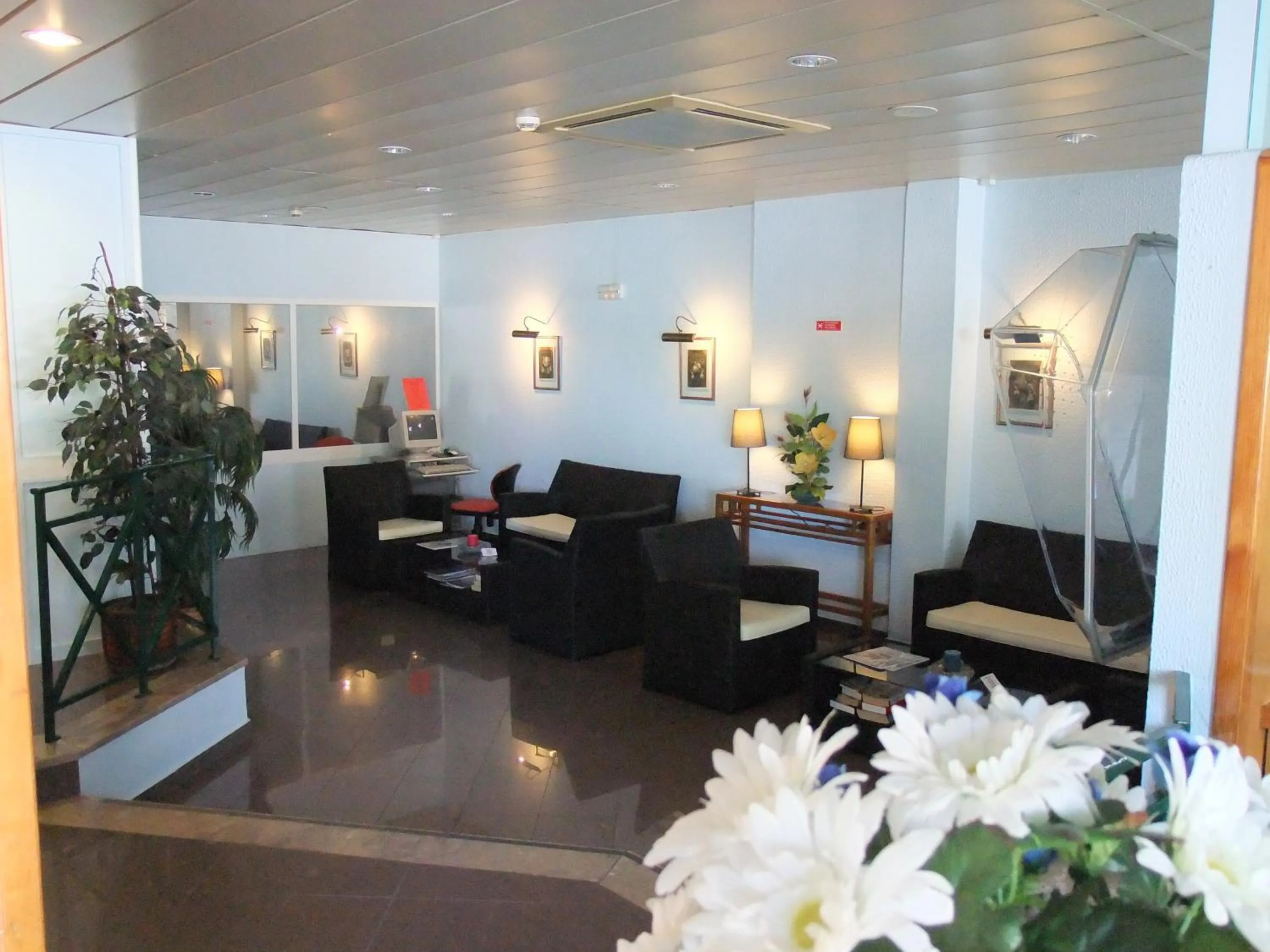 Lounge or bar in Hotel Alnacir