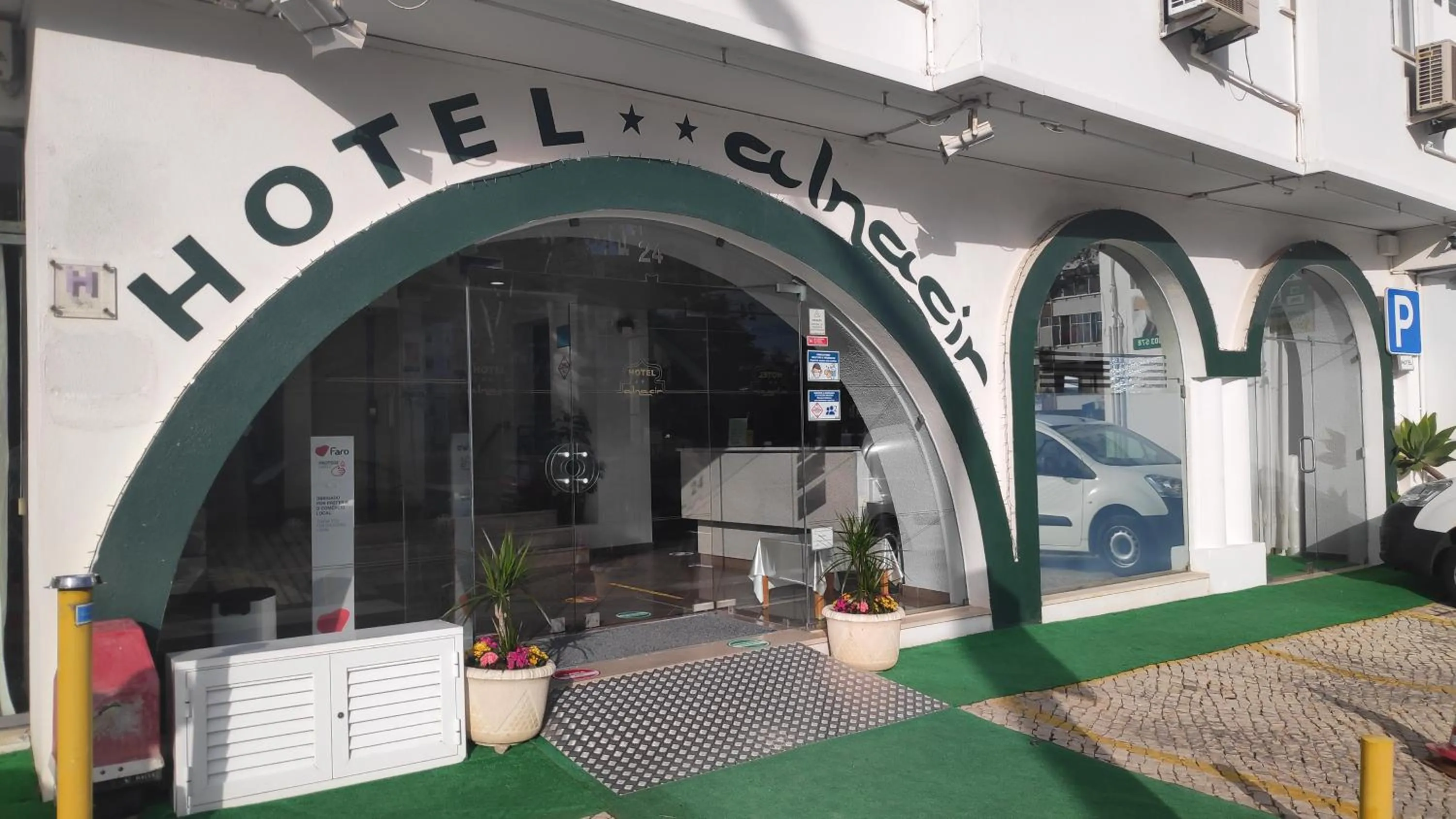 Property building in Hotel Alnacir