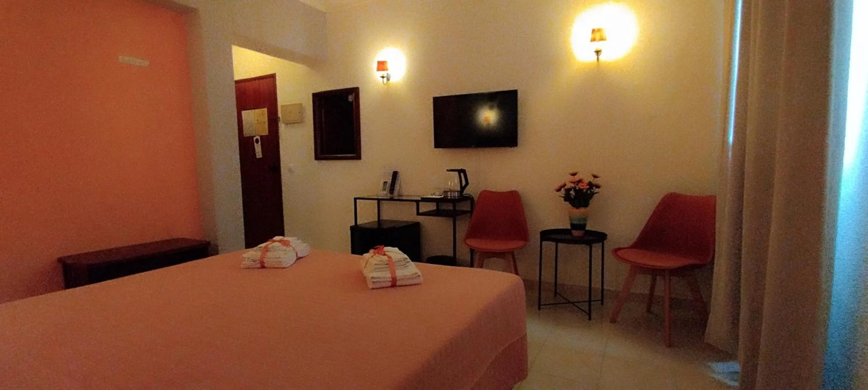 Coffee/tea facilities, Bed in Hotel Alnacir