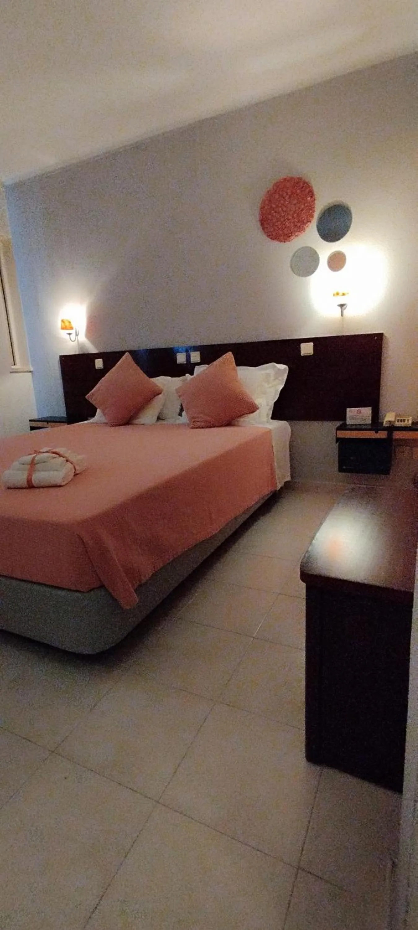 View (from property/room), Bed in Hotel Alnacir