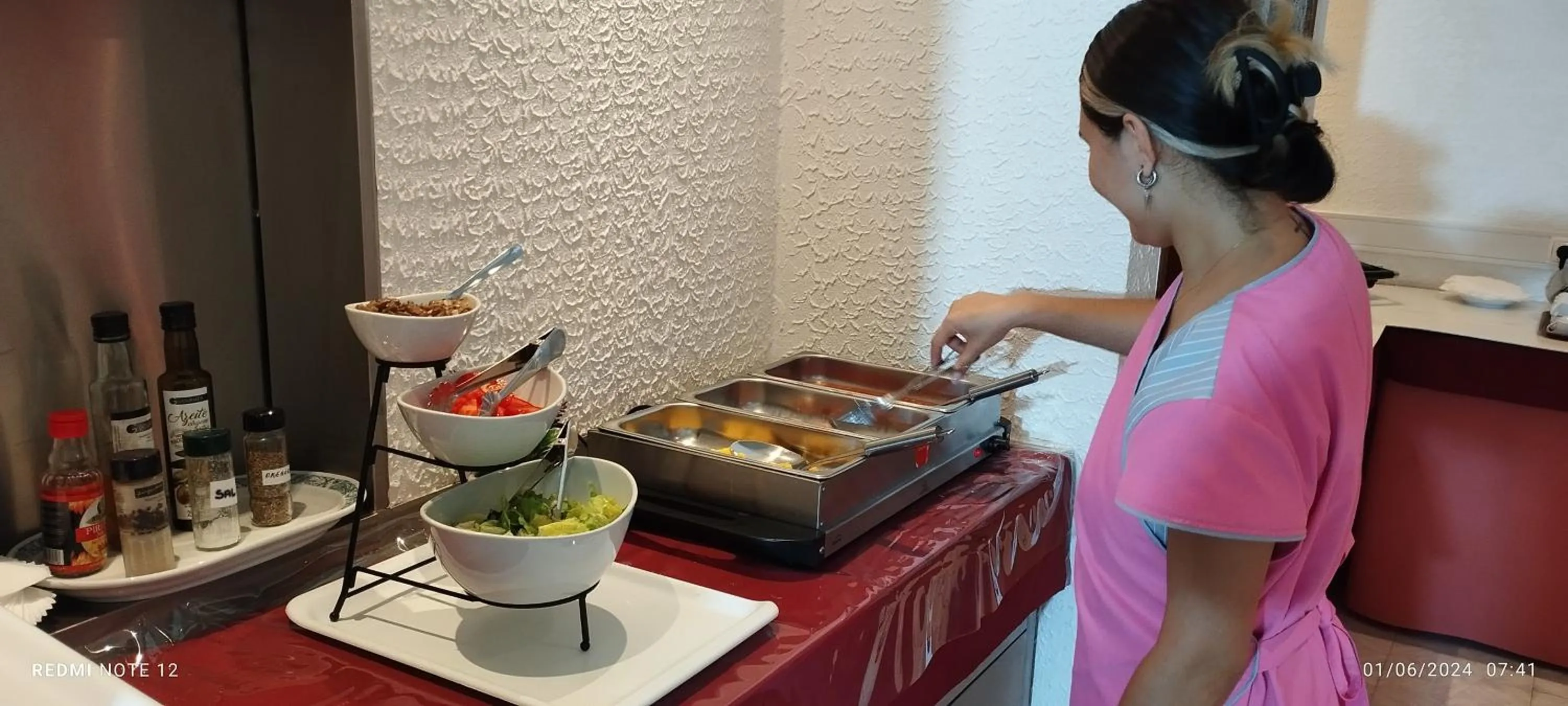 Food and drinks in Hotel Alnacir