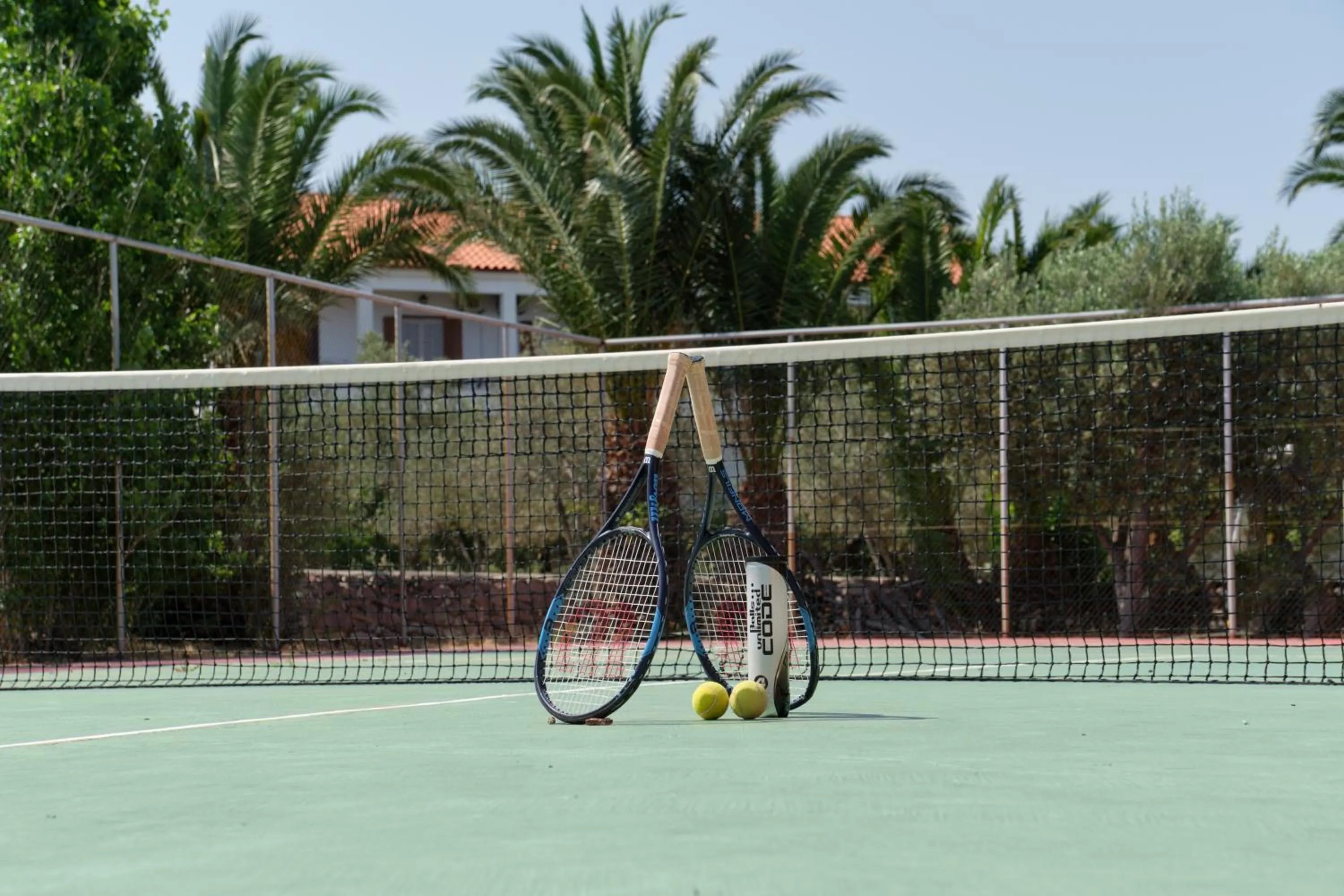 Tennis court in Aphrodite Hotel