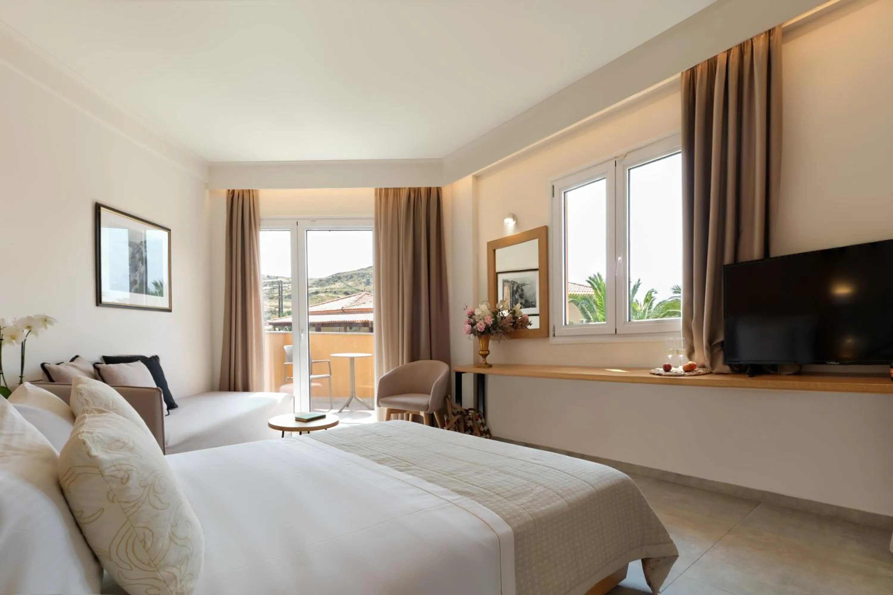 Photo of the whole room, Bed in Aphrodite Hotel