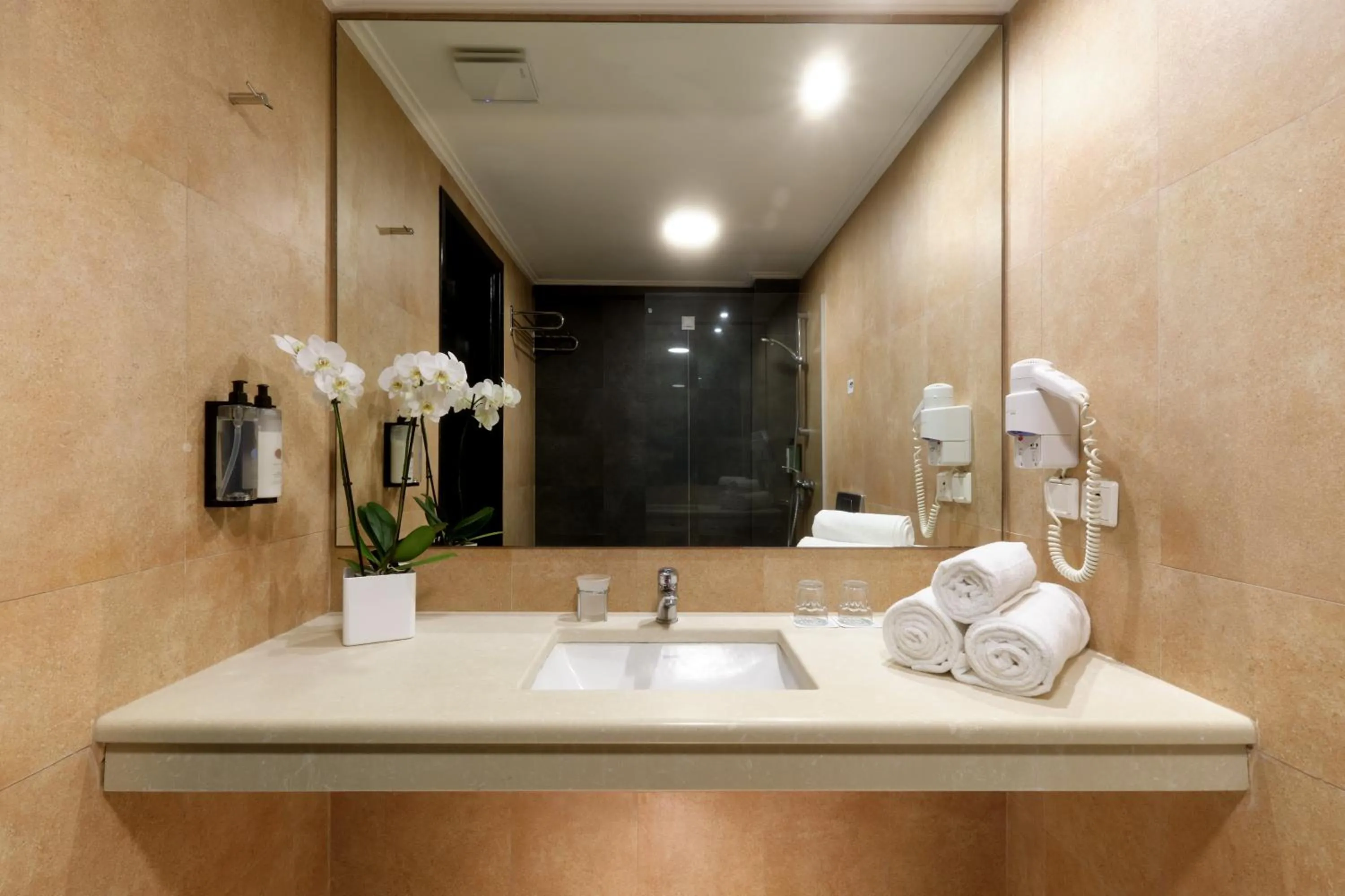 Bathroom in Aphrodite Hotel