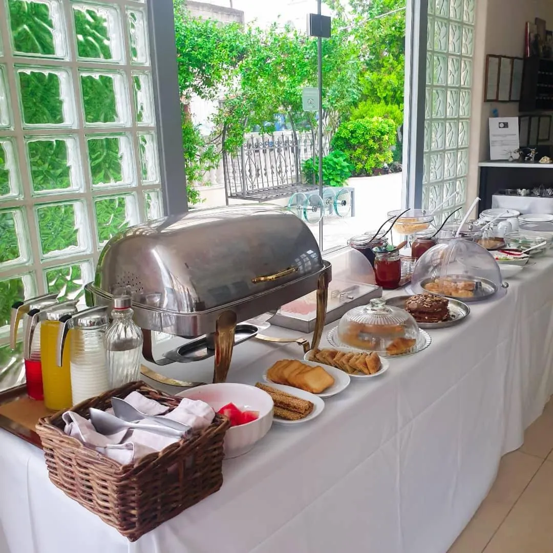 Breakfast in Kalipso