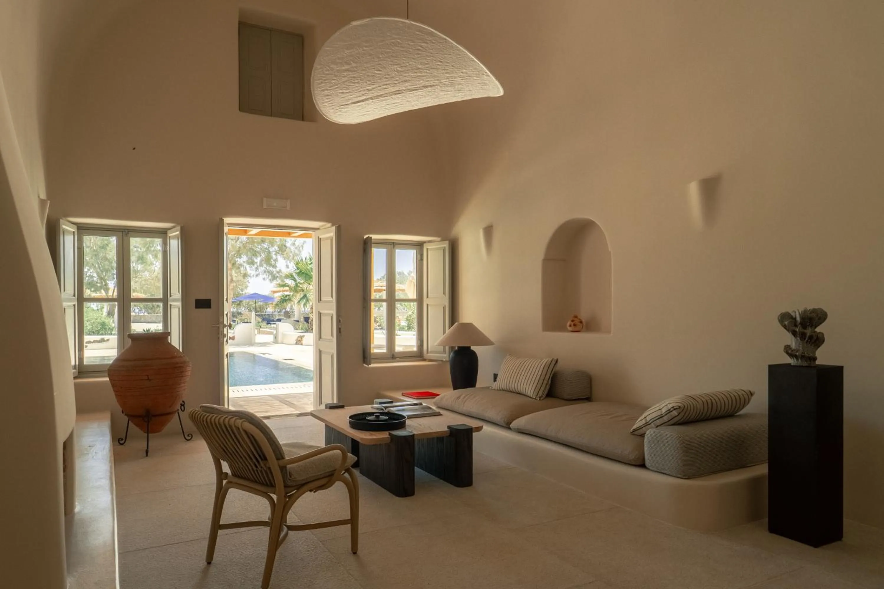 Living room in Black Rose Beach Suites