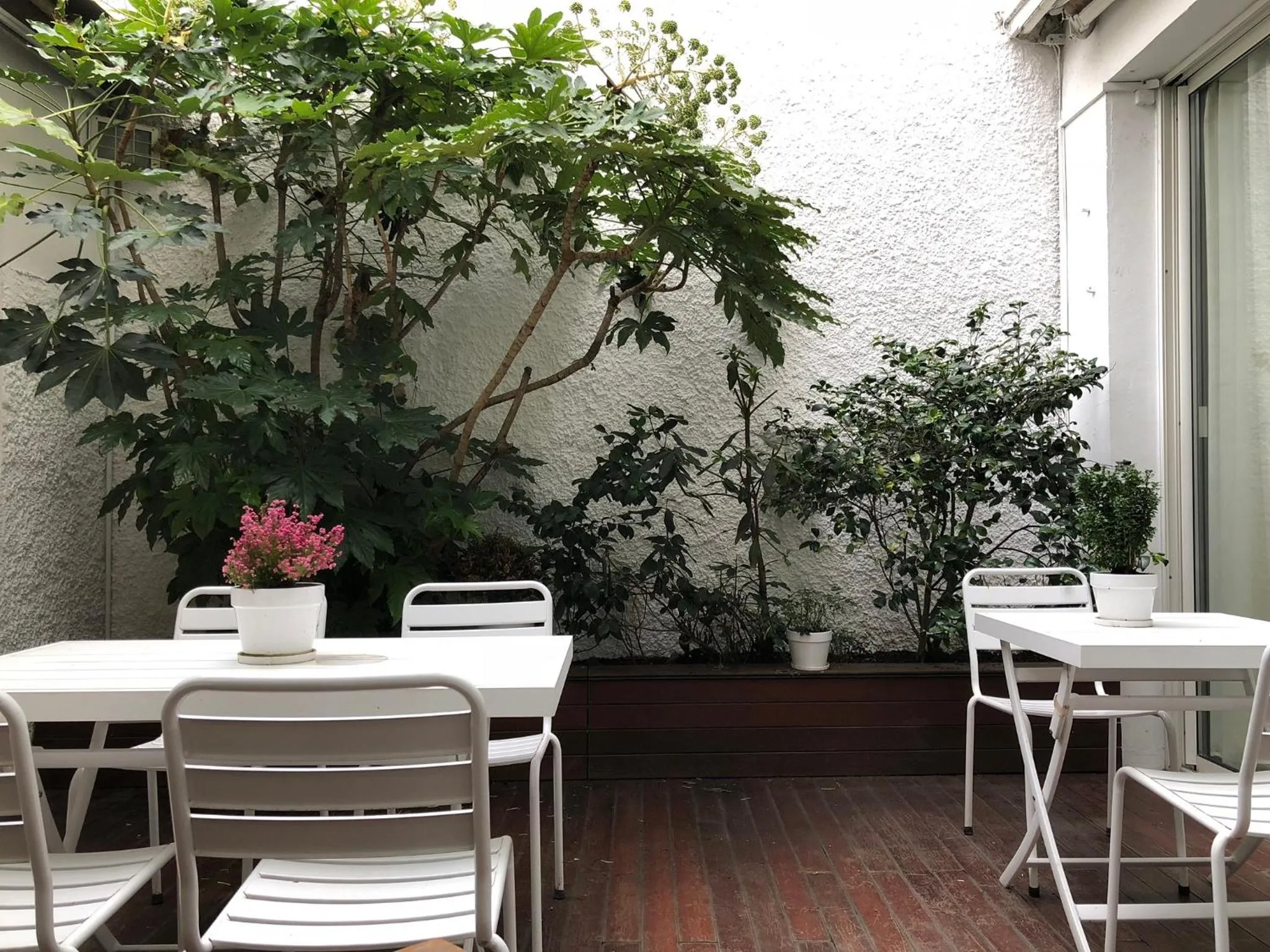 Patio in Maison d'hôtes Bordeaux Centre Le Patio de l'Intendance