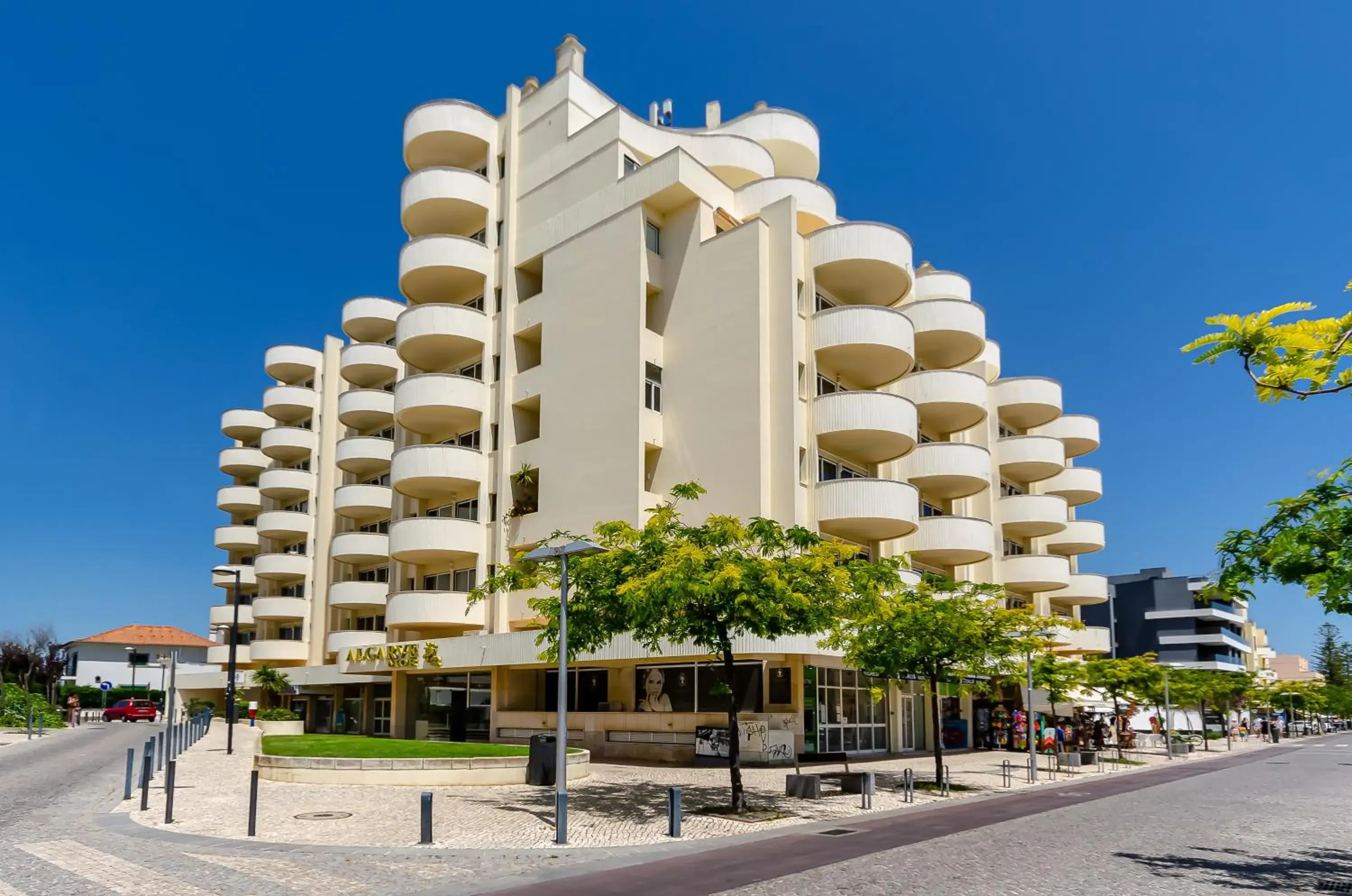 Property building in TURIM Algarve Mor Apartamentos Turísticos Property building in TURIM Algarve Mor Apartamentos Turísticos